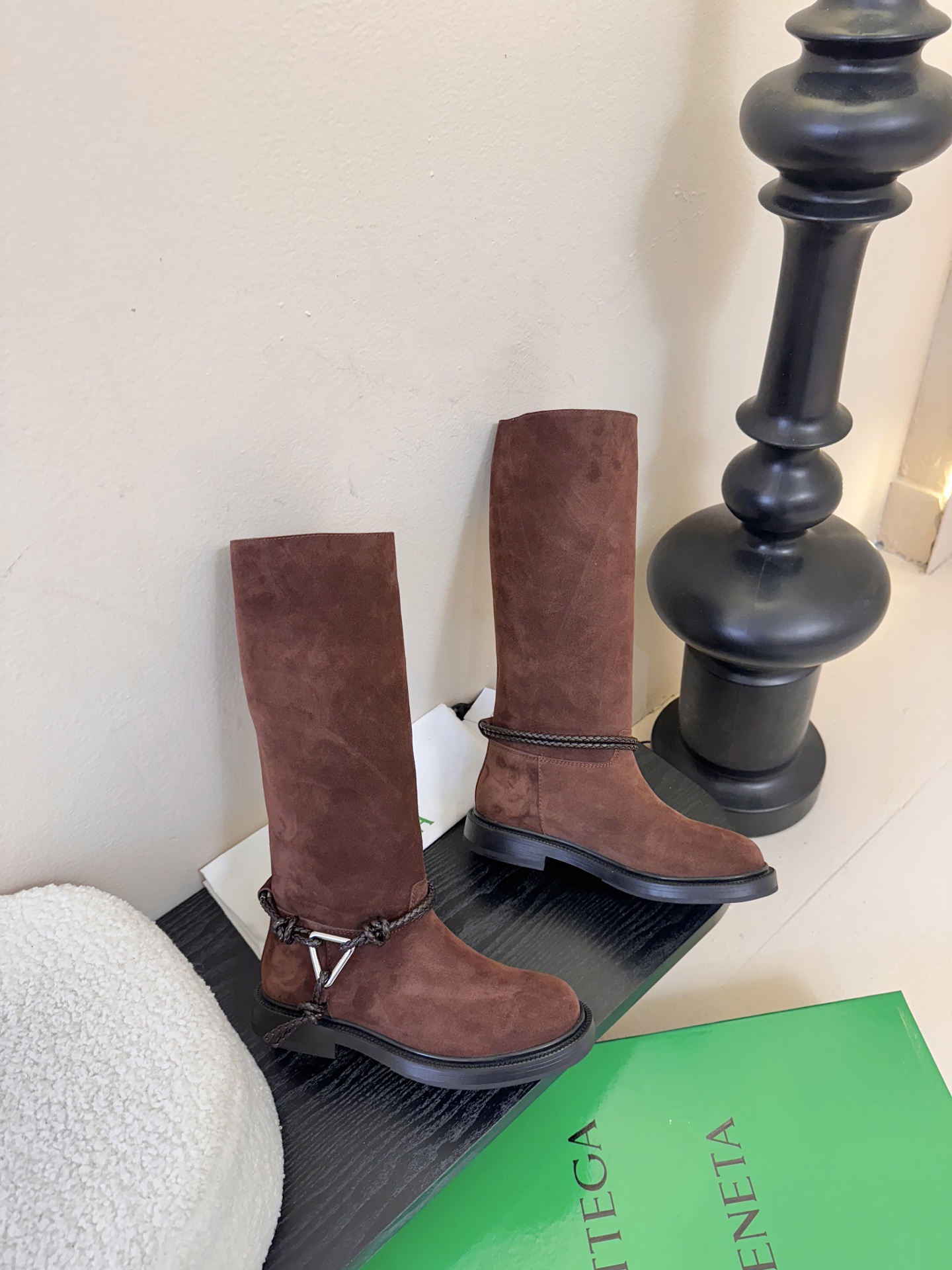 长靴短靴Bottega Veneta BV一脚蹬时尚 短靴 骑士靴太酷了 一眼就爱上，这双绳结靴必须锁死