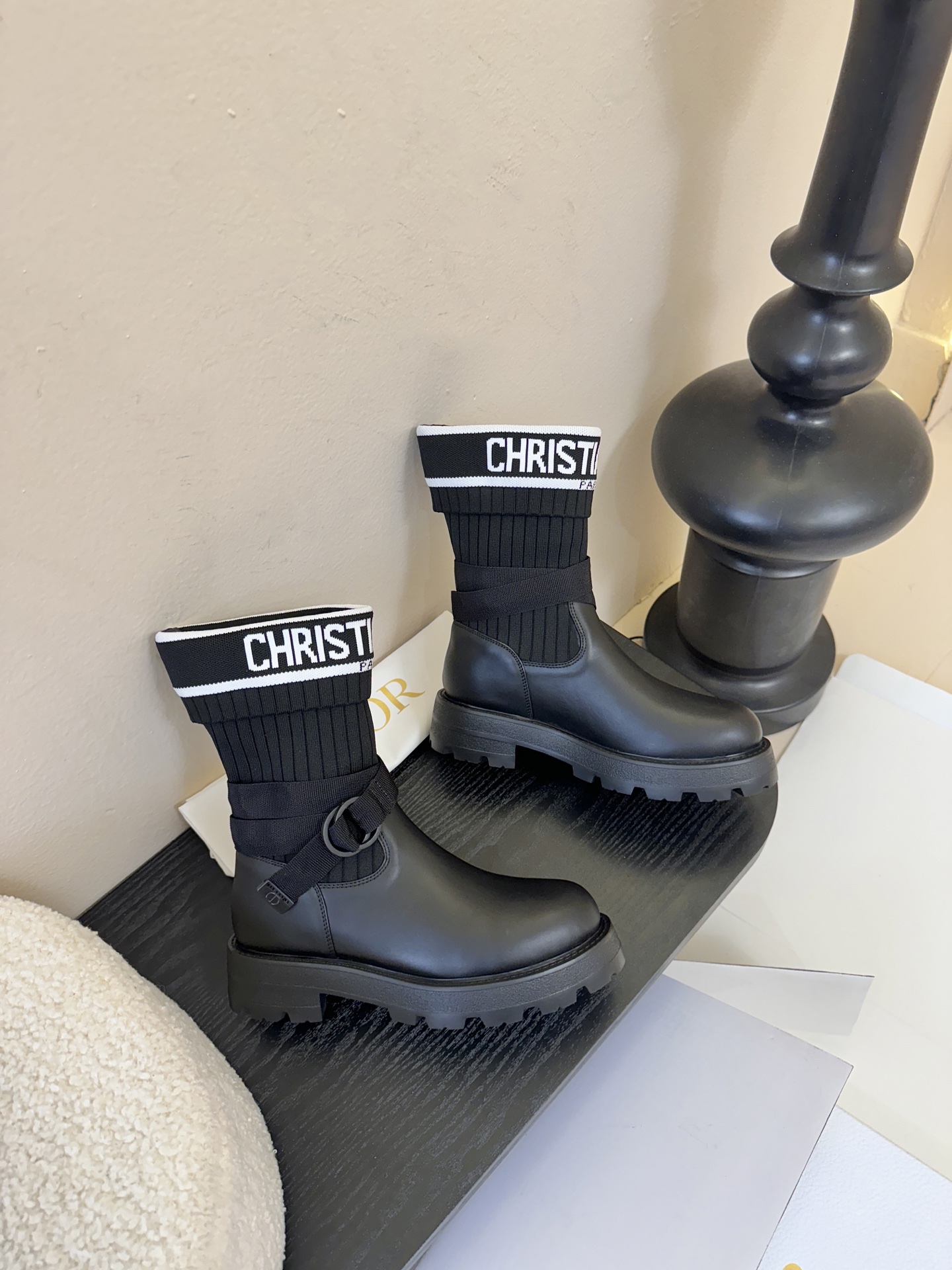 -顶级品质（配高档飞机盒✈️）2025秋冬新款Dior迪奥D-Major 中筒靴 爆火🔥CD字母电绣针织