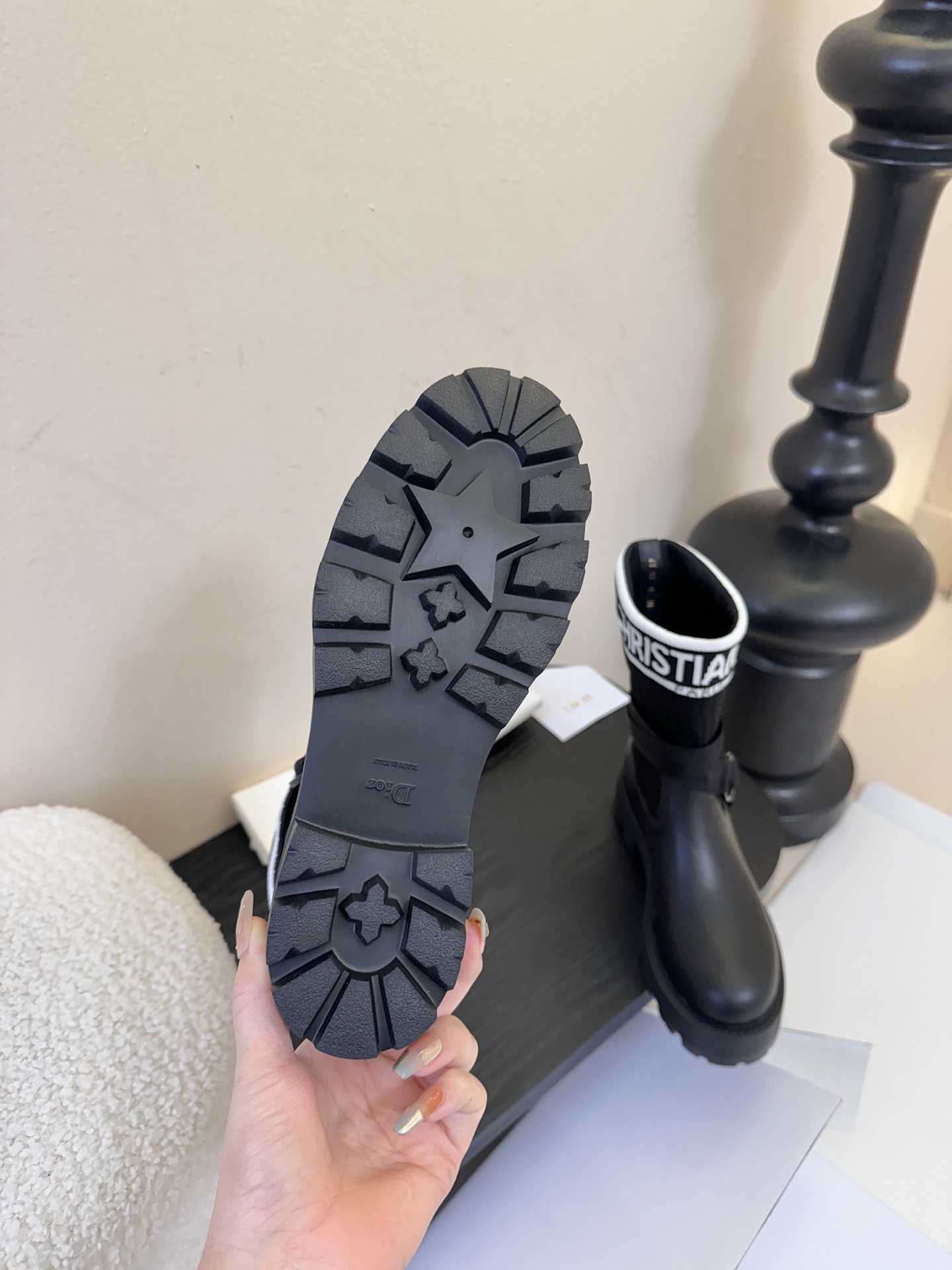 -顶级品质（配高档飞机盒✈️）2025秋冬新款Dior迪奥D-Major 中筒靴 爆火🔥CD字母电绣针织