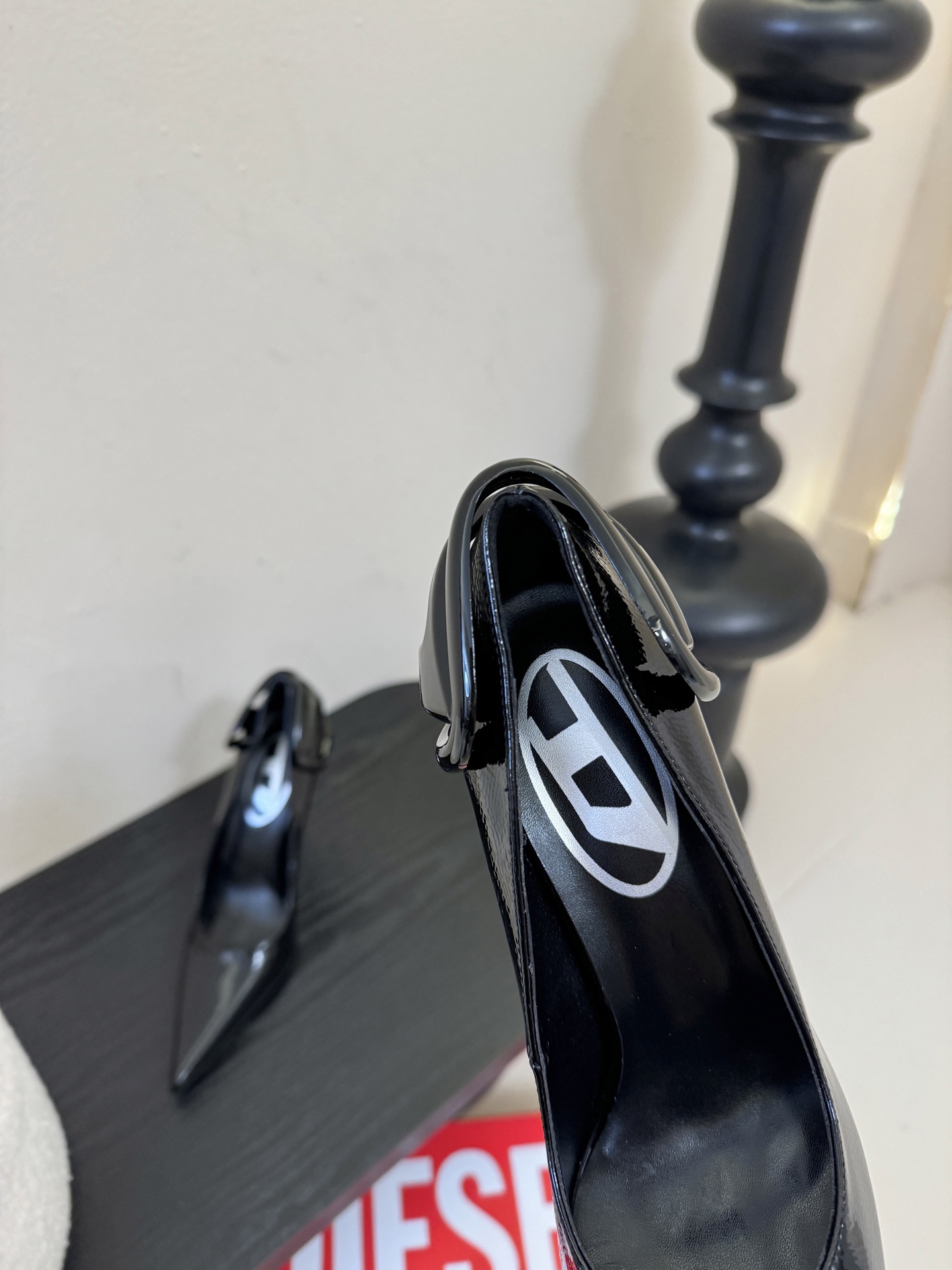 DIESEL很难不爱，好看到让我移不开眼睛时尚雷达疯狂预警❗DIESEL这波高跟鞋直接把“高级性感”焊在