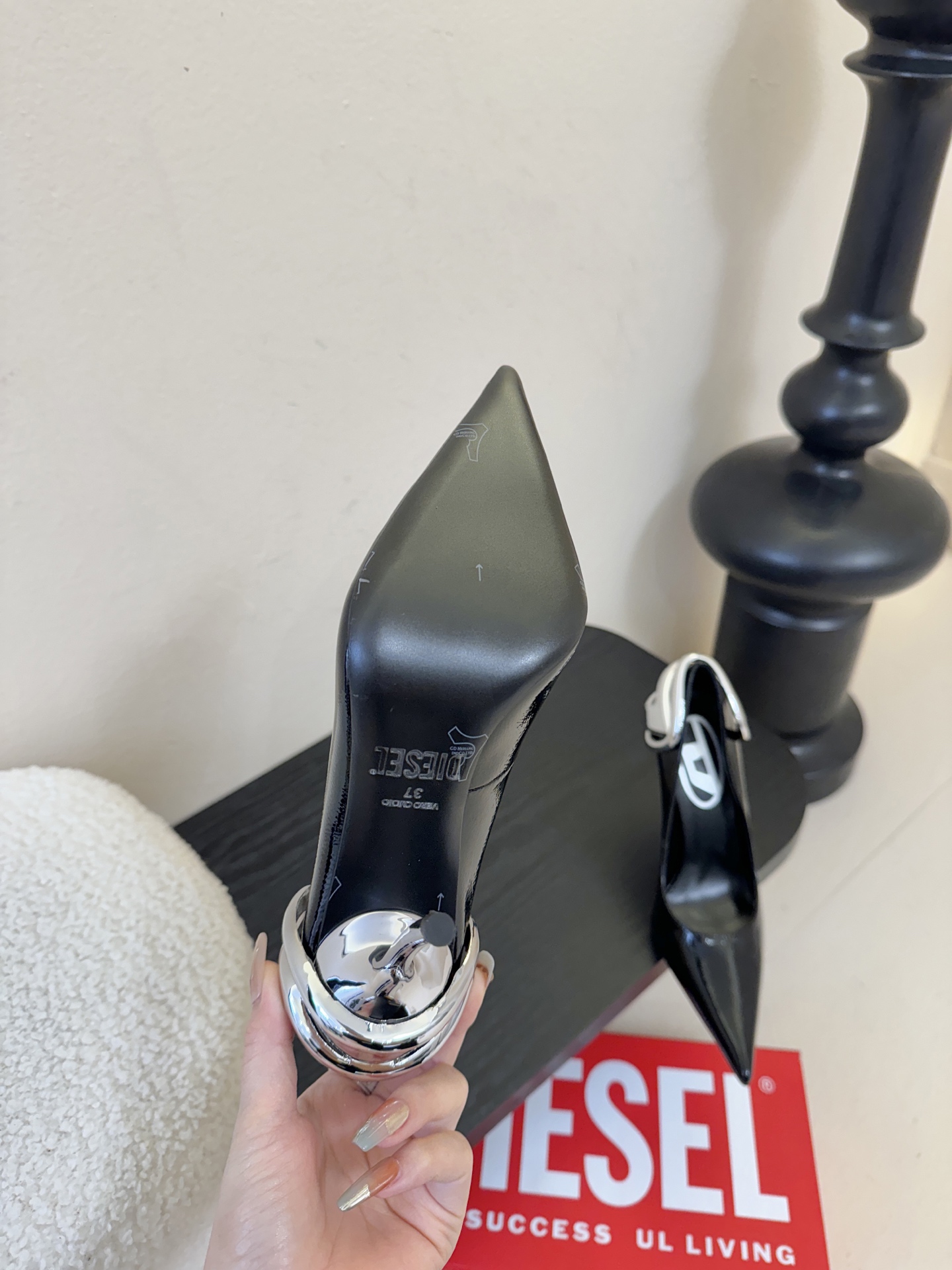 DIESEL很难不爱，好看到让我移不开眼睛时尚雷达疯狂预警❗DIESEL这波高跟鞋直接把“高级性感”焊在