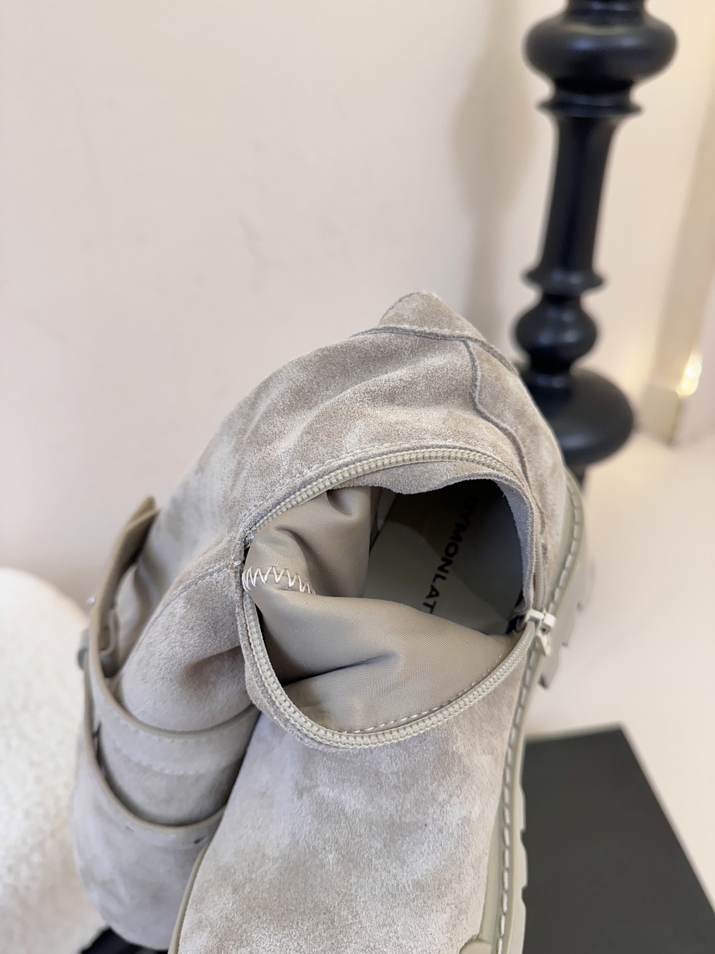 DYMONLATRY 𝟐𝟓𝐀𝐖新品这双工装靴 潮到犯规 大厚底自带拉高buff 绑带+小口袋设计超有个性