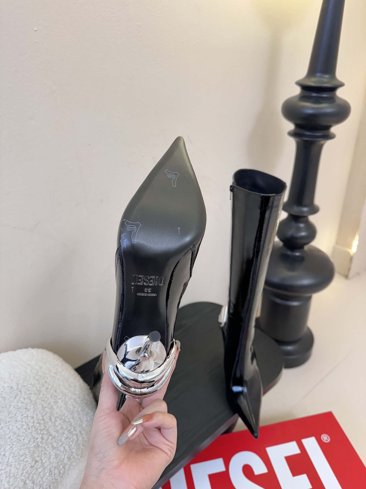 DIESEL很难不爱，好看到让我移不开眼睛时尚雷达疯狂预警❗DIESEL这波高跟鞋直接把“高级性感”焊在