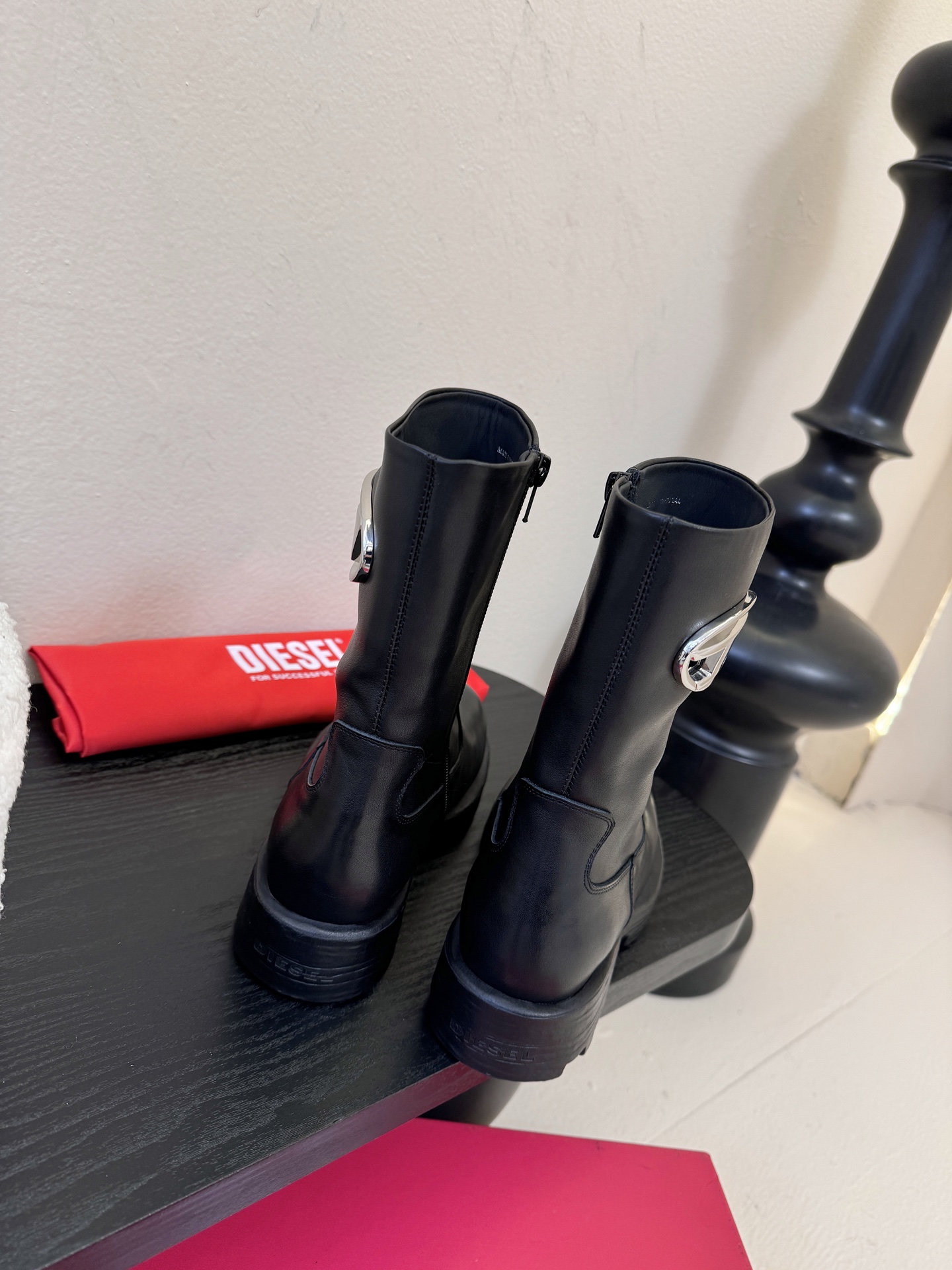 DIESEL很难不爱，好看到让我移不开眼睛时尚雷达疯狂预警❗DIESEL这波高跟鞋直接把“高级性感”焊在