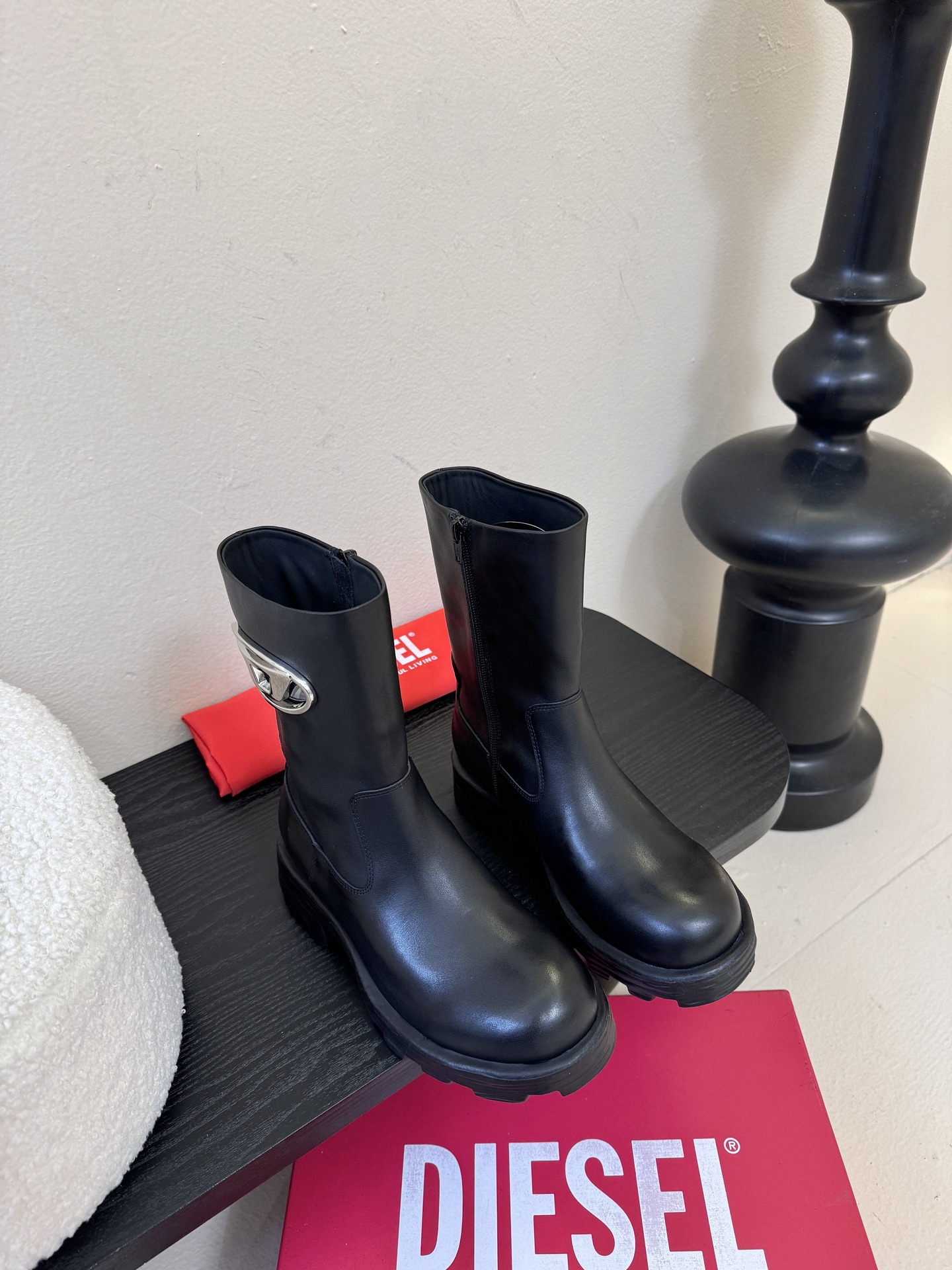 DIESEL很难不爱，好看到让我移不开眼睛时尚雷达疯狂预警❗DIESEL这波高跟鞋直接把“高级性感”焊在