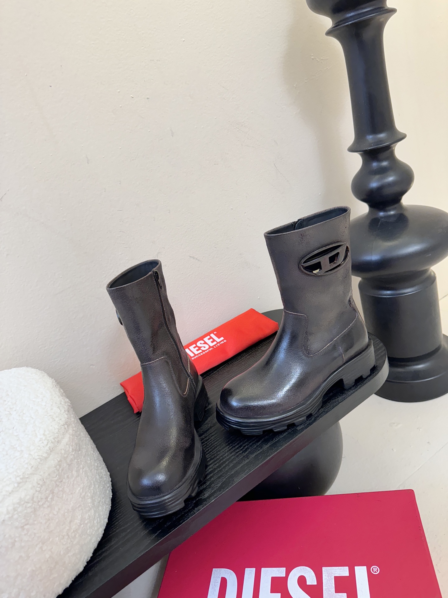 DIESEL很难不爱，好看到让我移不开眼睛时尚雷达疯狂预警❗DIESEL这波高跟鞋直接把“高级性感”焊在