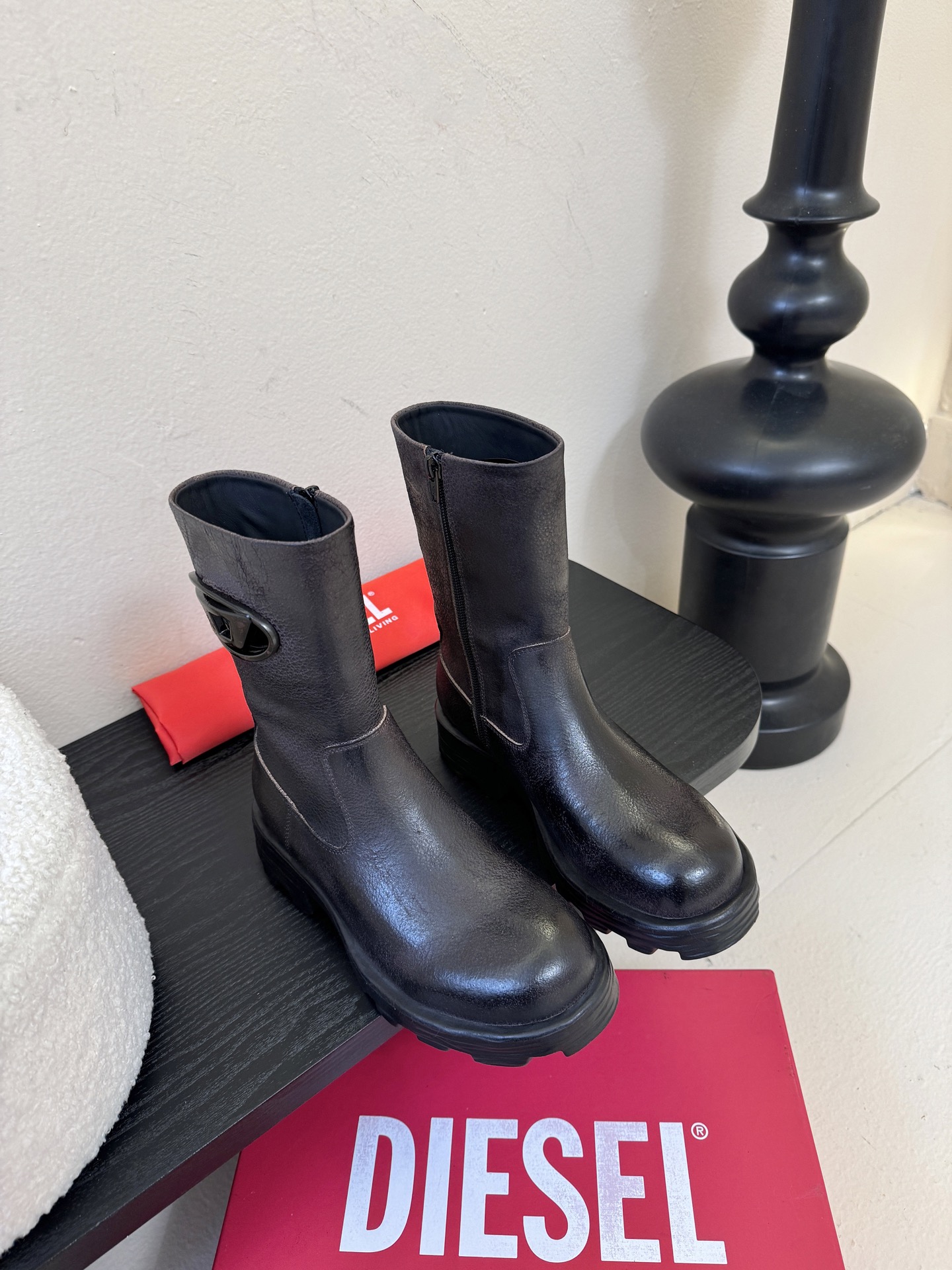 DIESEL很难不爱，好看到让我移不开眼睛时尚雷达疯狂预警❗DIESEL这波高跟鞋直接把“高级性感”焊在