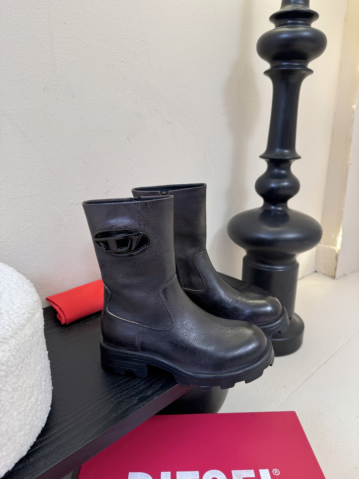 DIESEL很难不爱，好看到让我移不开眼睛时尚雷达疯狂预警❗DIESEL这波高跟鞋直接把“高级性感”焊在