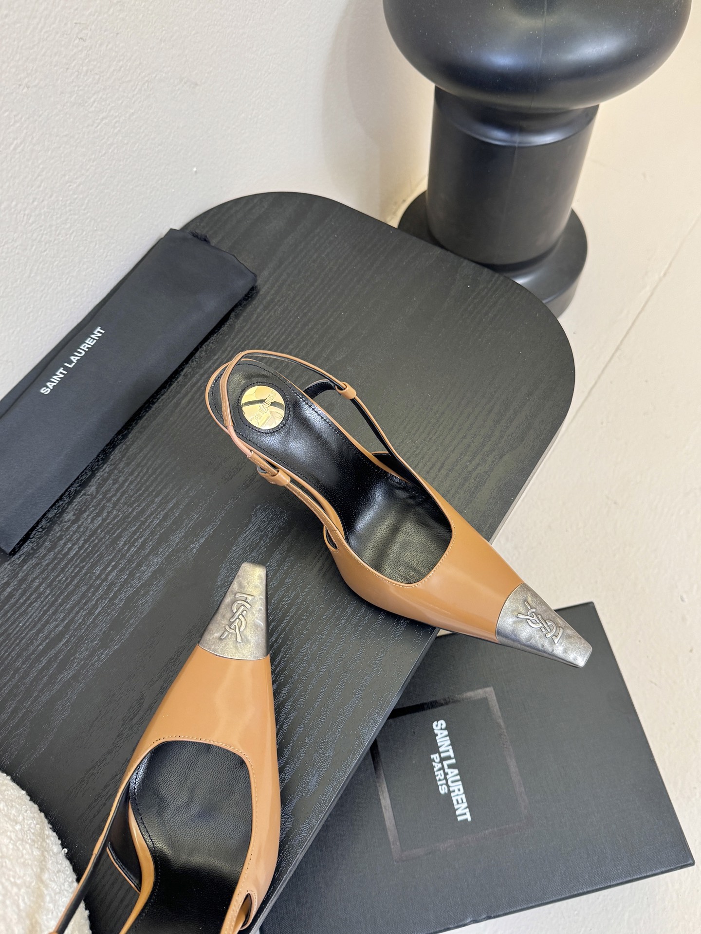 Saint Laurent / 圣罗兰Lee金属钻链条尖头高跟鞋YSL姐姐的美丽尤物高跟鞋 又是人间圣罗