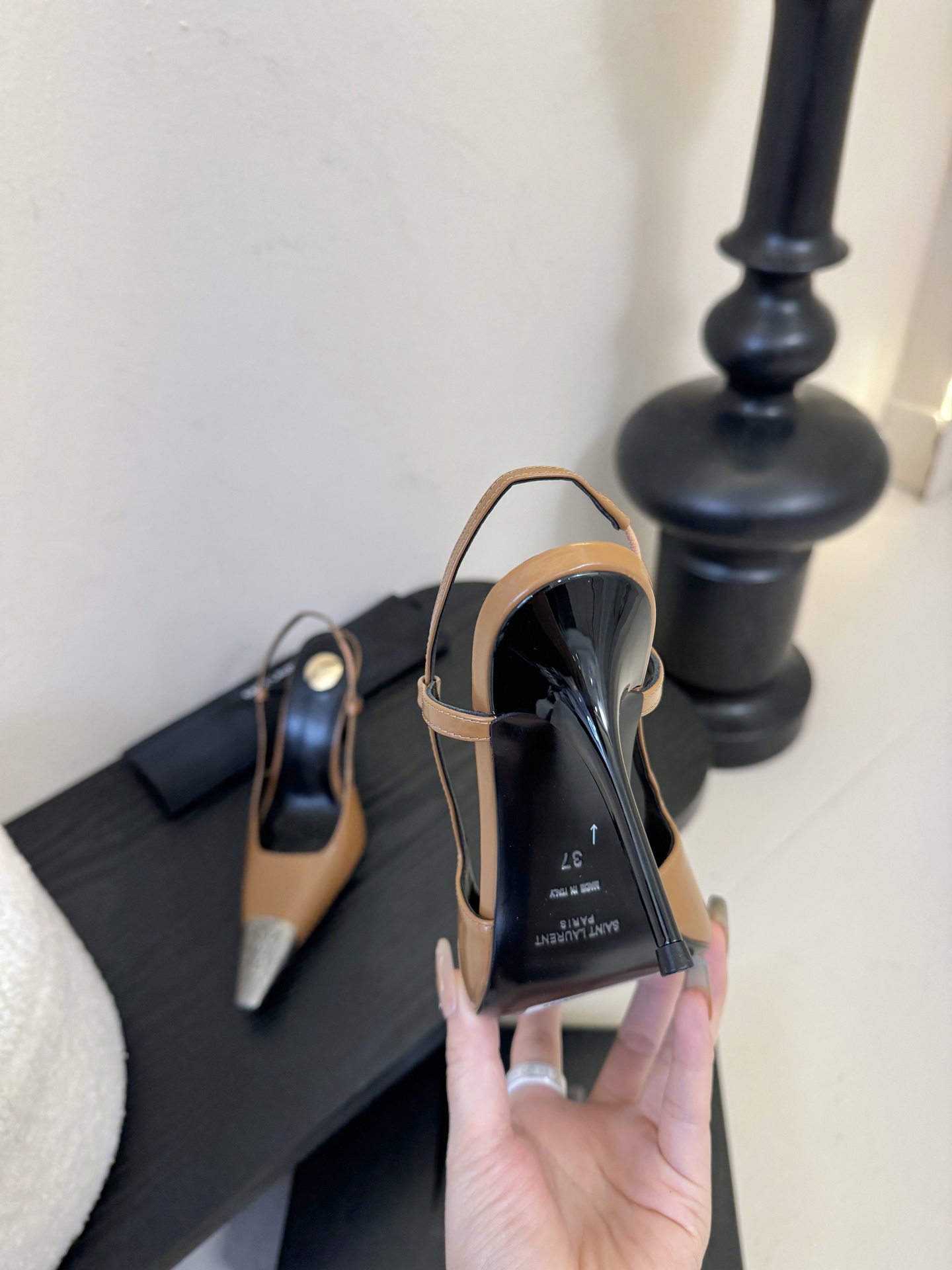 Saint Laurent / 圣罗兰Lee金属钻链条尖头高跟鞋YSL姐姐的美丽尤物高跟鞋 又是人间圣罗