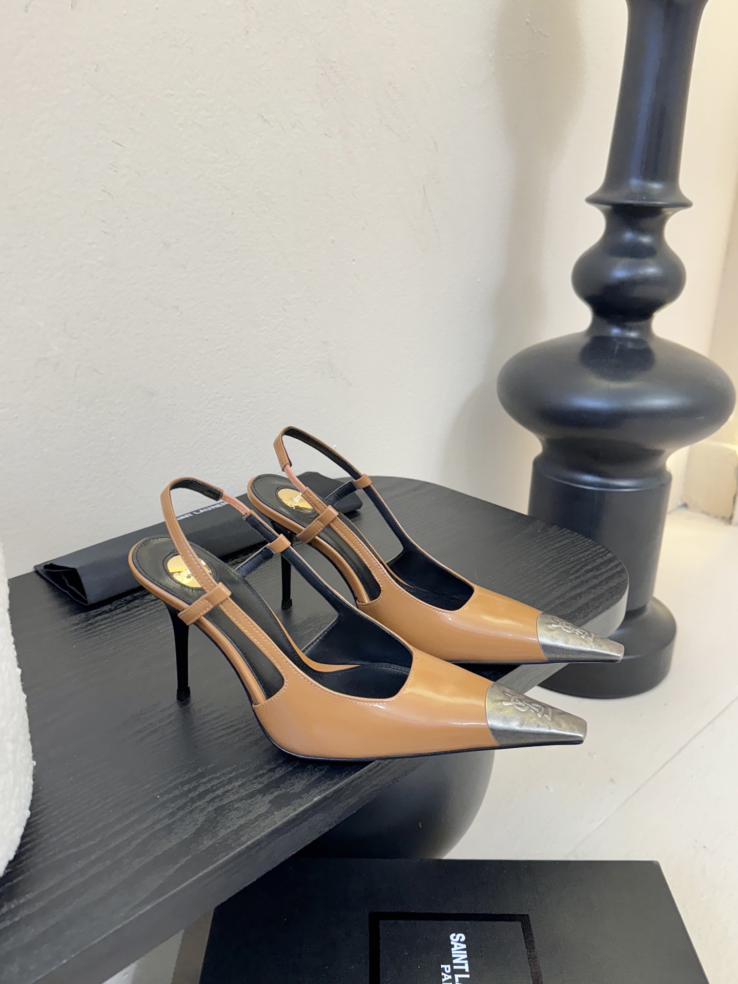 Saint Laurent / 圣罗兰Lee金属钻链条尖头高跟鞋YSL姐姐的美丽尤物高跟鞋 又是人间圣罗