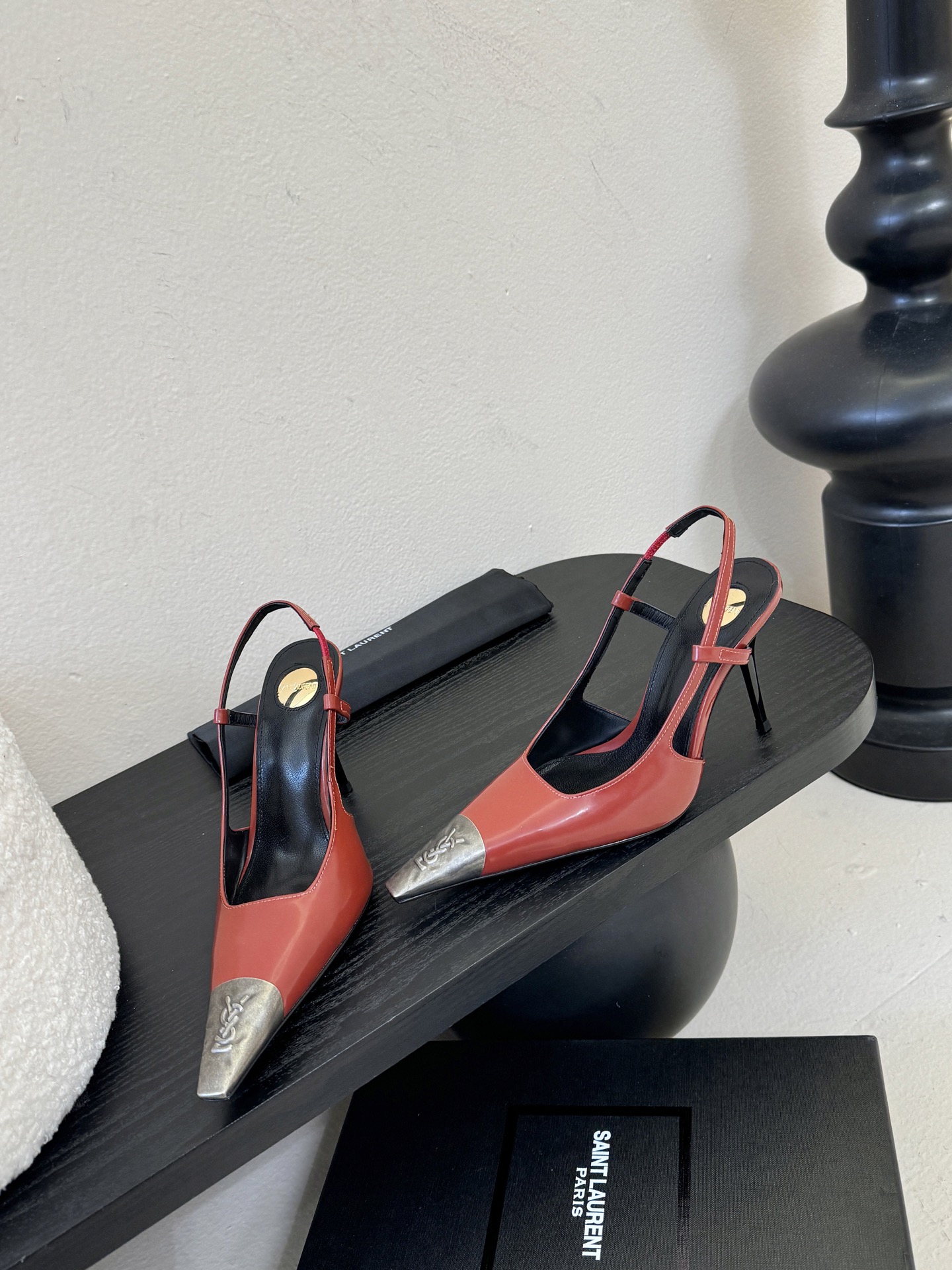 Saint Laurent / 圣罗兰Lee金属钻链条尖头高跟鞋YSL姐姐的美丽尤物高跟鞋 又是人间圣罗