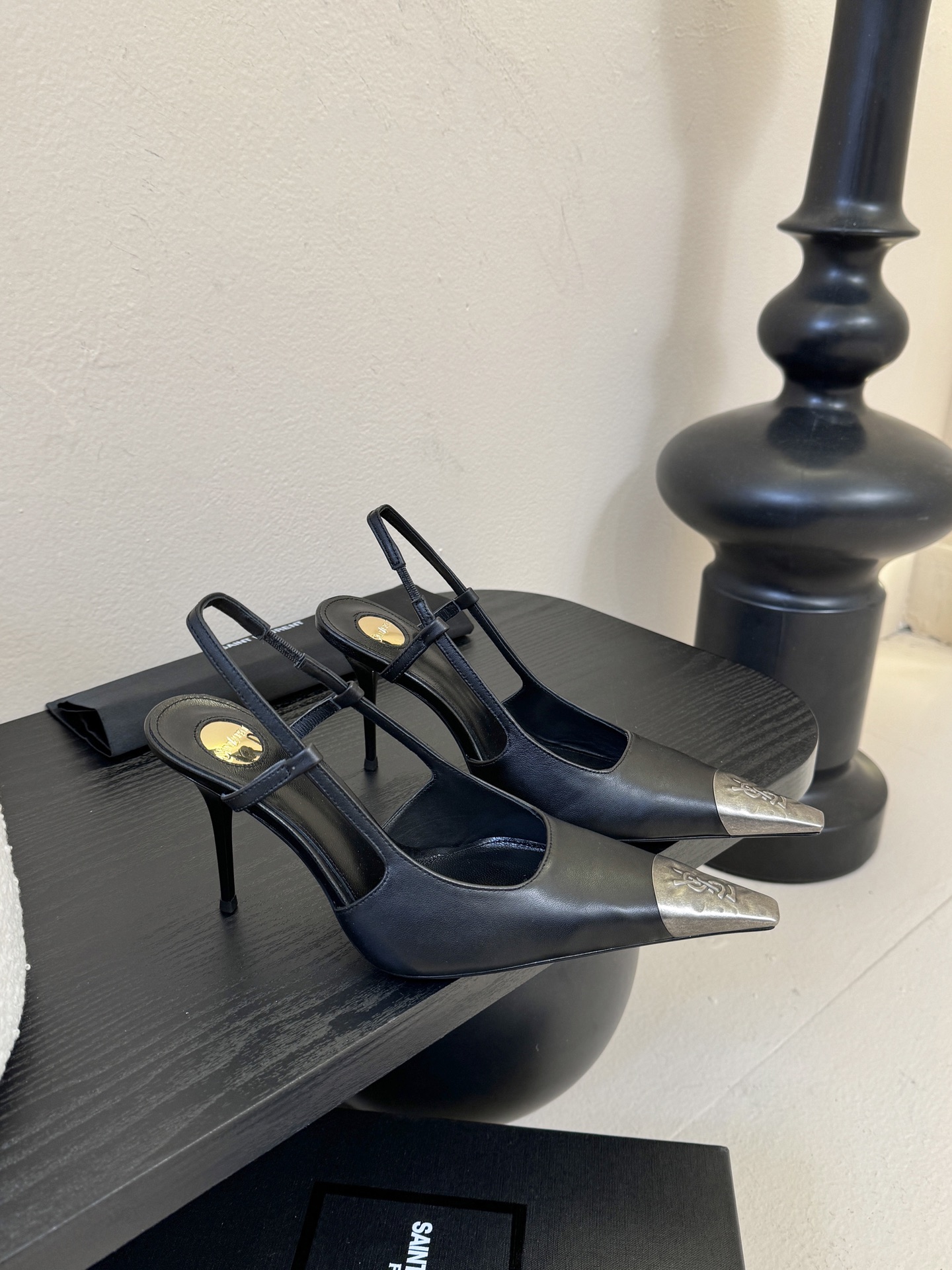 Saint Laurent / 圣罗兰Lee金属钻链条尖头高跟鞋YSL姐姐的美丽尤物高跟鞋 又是人间圣罗