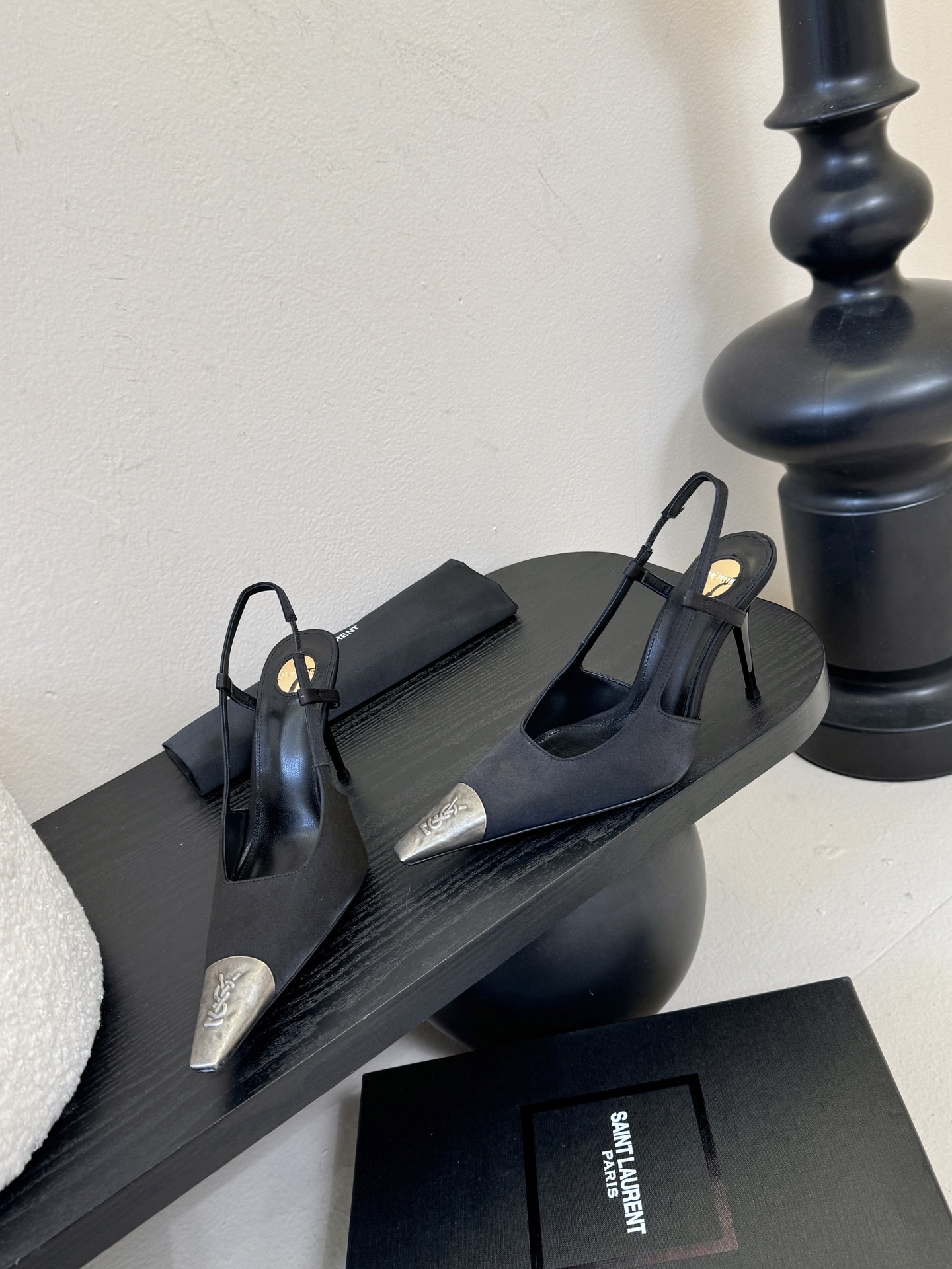 Saint Laurent / 圣罗兰Lee金属钻链条尖头高跟鞋YSL姐姐的美丽尤物高跟鞋 又是人间圣罗