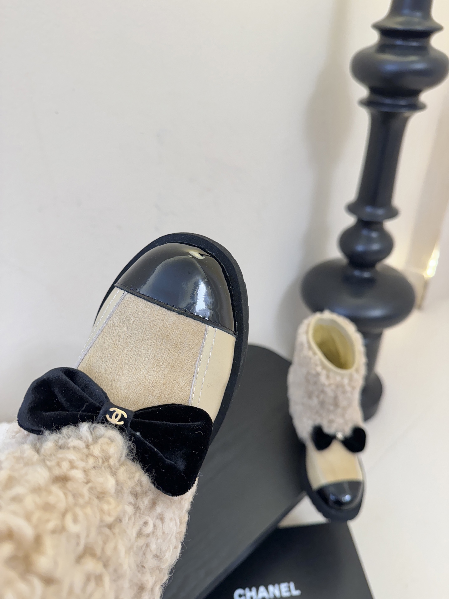 Chanel 25K秋冬新款毛茸茸靴子毛毛靴还是很适合秋冬的～鞋面羊毛 内里羊皮 原版大底Size:35