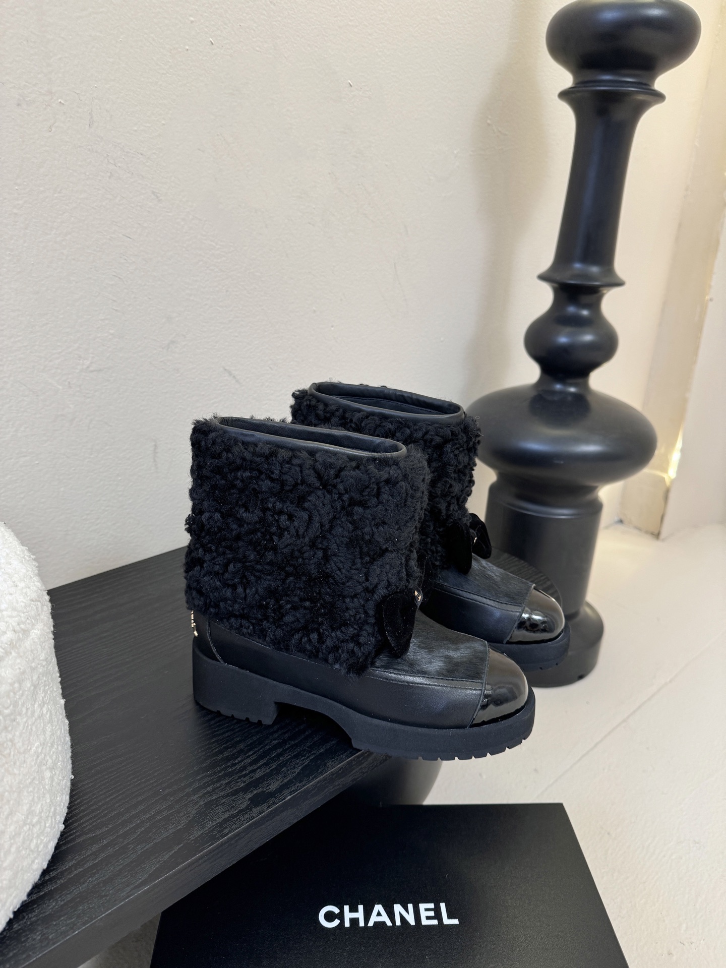 Chanel 25K秋冬新款毛茸茸靴子毛毛靴还是很适合秋冬的～鞋面羊毛 内里羊皮 原版大底Size:35