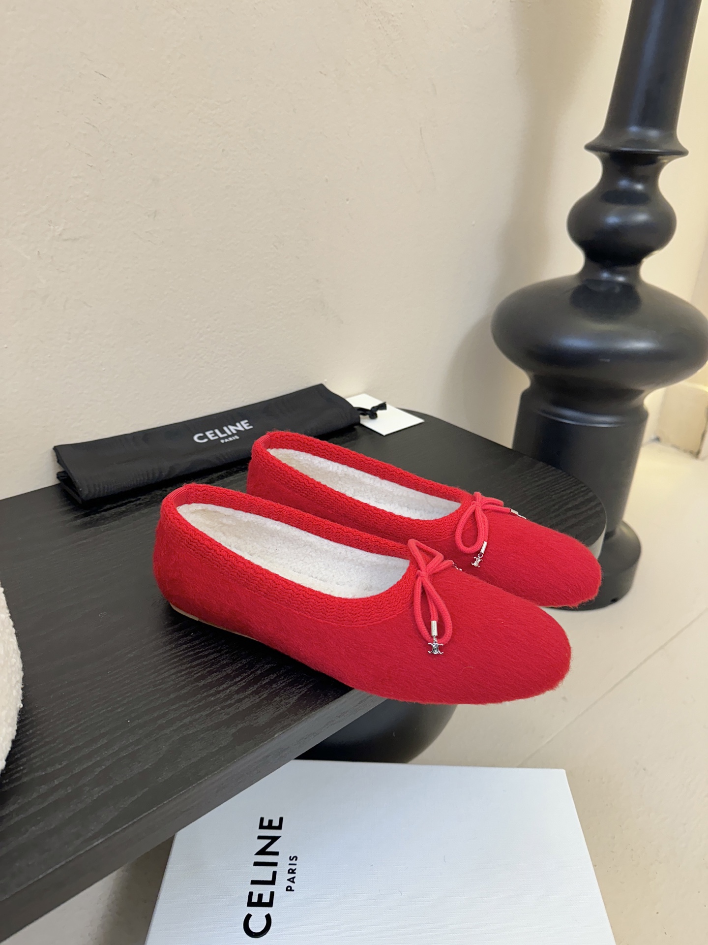 毛里 CELINE*赛琳F018 2025ss新款玛丽珍平底乐福鞋单鞋网红爆款来袭！各大网红抢先体验、C