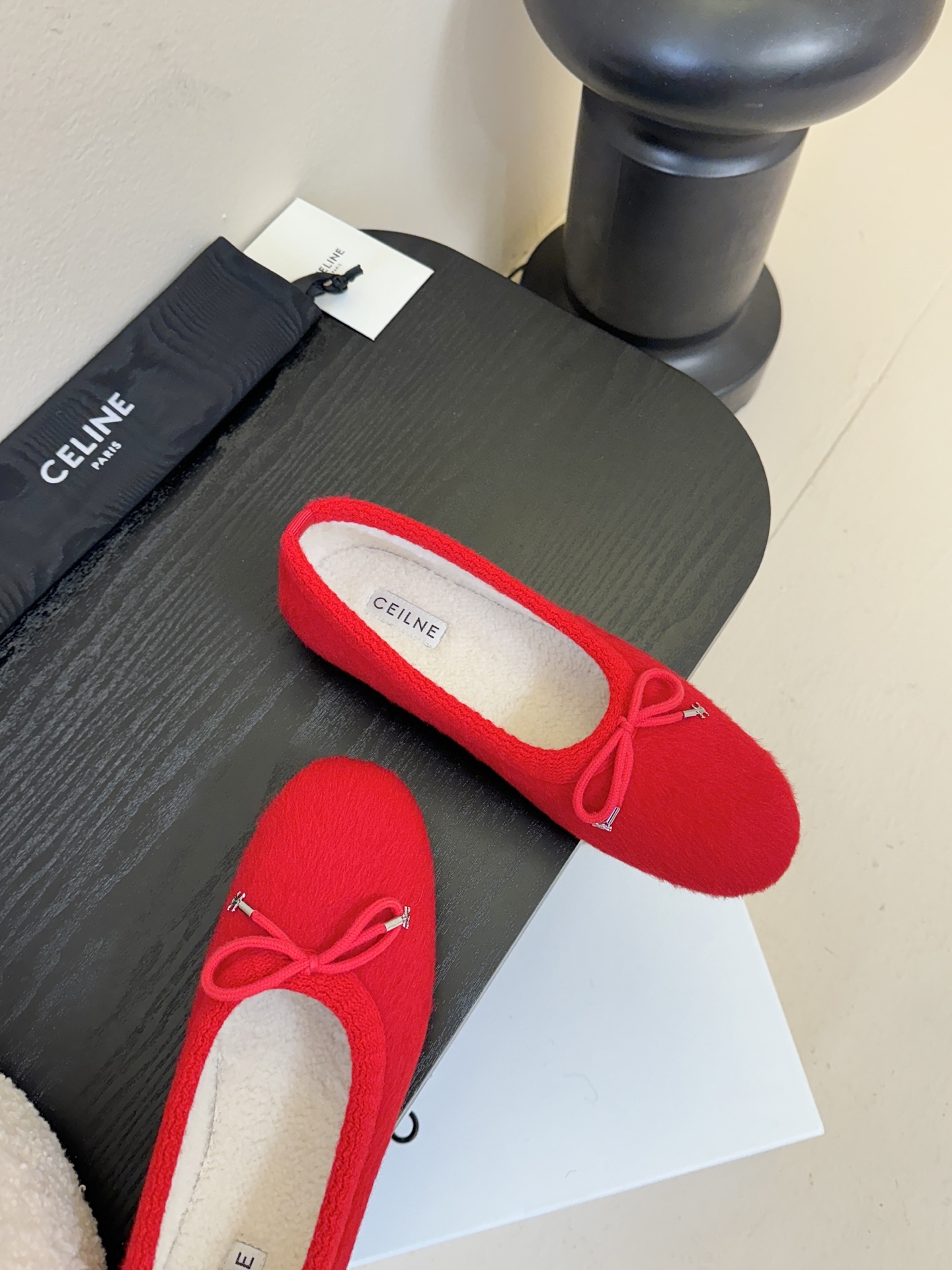 毛里 CELINE*赛琳F018 2025ss新款玛丽珍平底乐福鞋单鞋网红爆款来袭！各大网红抢先体验、C