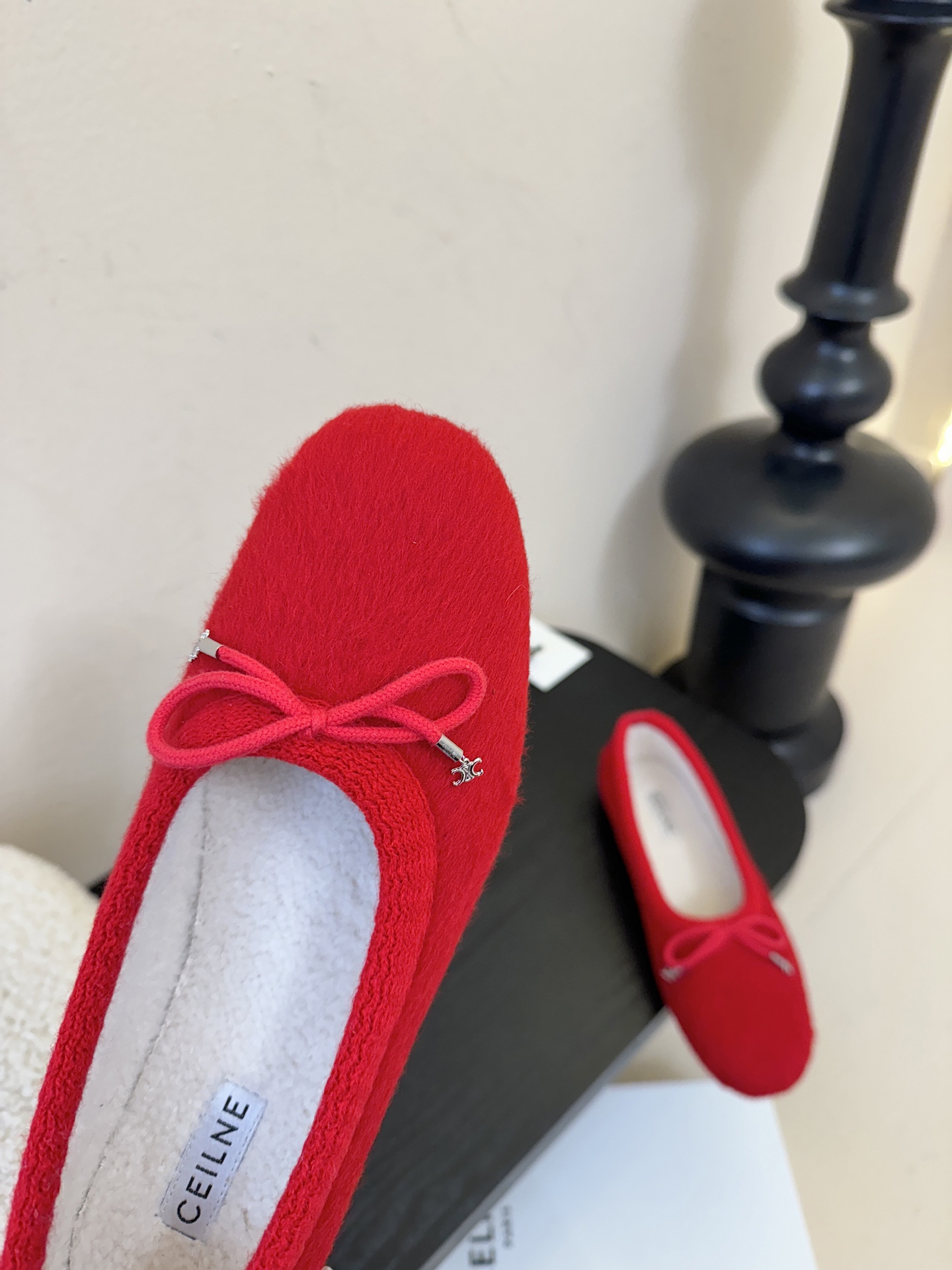 毛里 CELINE*赛琳F018 2025ss新款玛丽珍平底乐福鞋单鞋网红爆款来袭！各大网红抢先体验、C