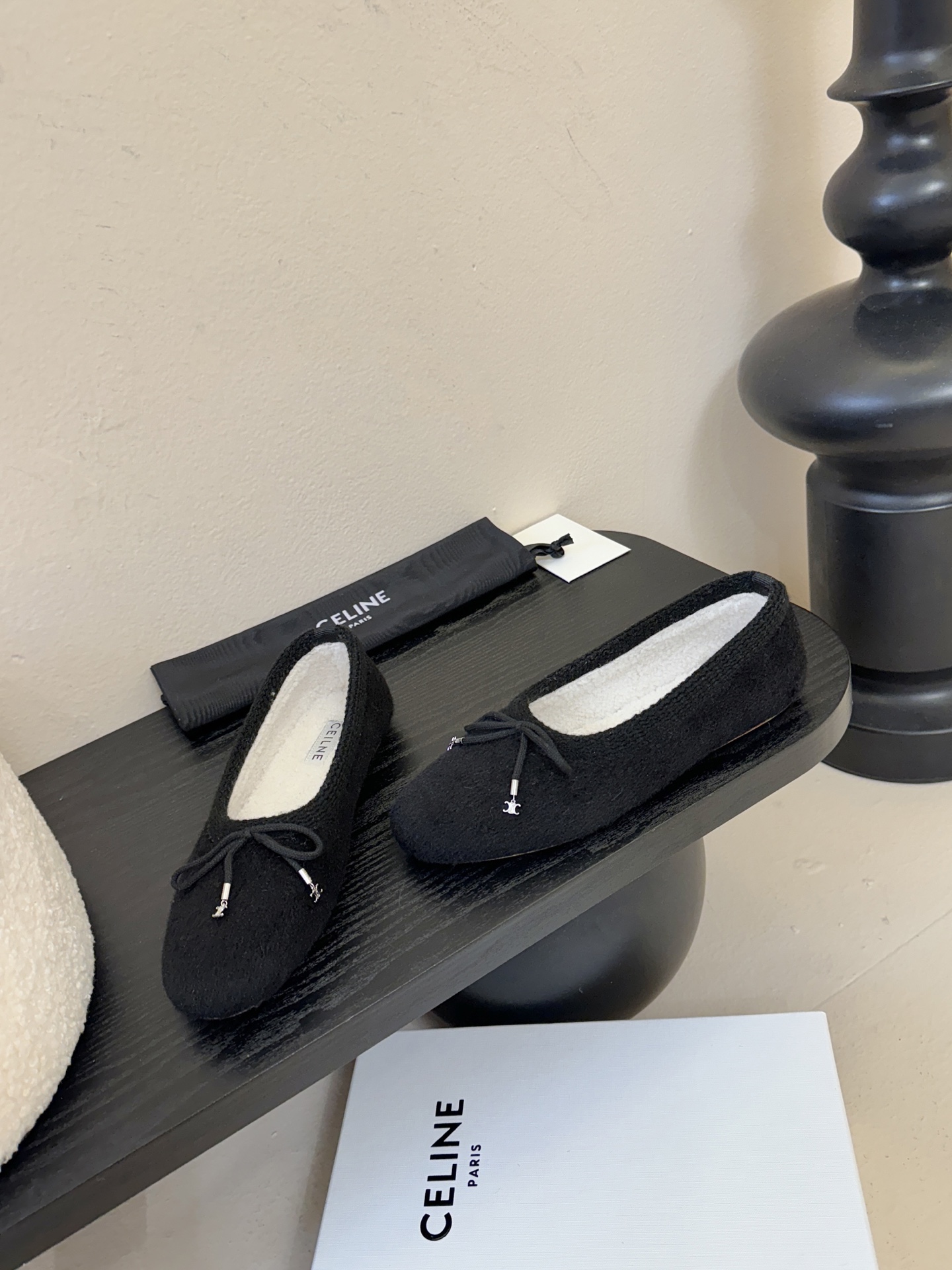 毛里 CELINE*赛琳F018 2025ss新款玛丽珍平底乐福鞋单鞋网红爆款来袭！各大网红抢先体验、C