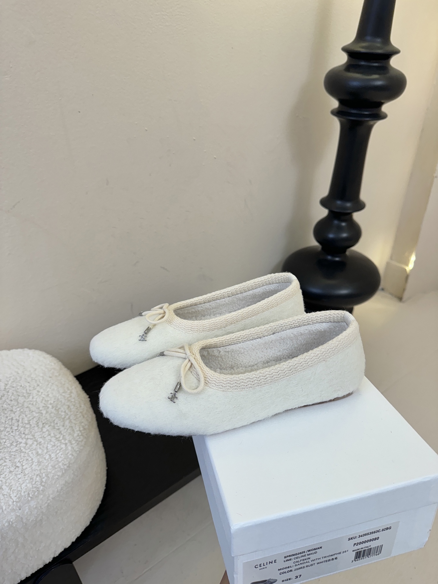 毛里 CELINE*赛琳F018 2025ss新款玛丽珍平底乐福鞋单鞋网红爆款来袭！各大网红抢先体验、C