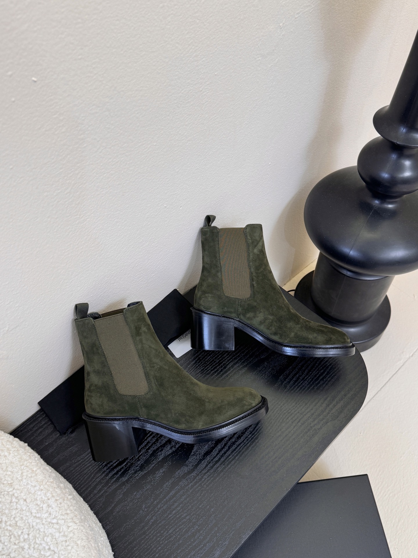 Saint Laurent圣罗兰秋冬最新款布洛克短靴 超多明星时尚博主种草 大小质感与原版完全一致✔️鞋