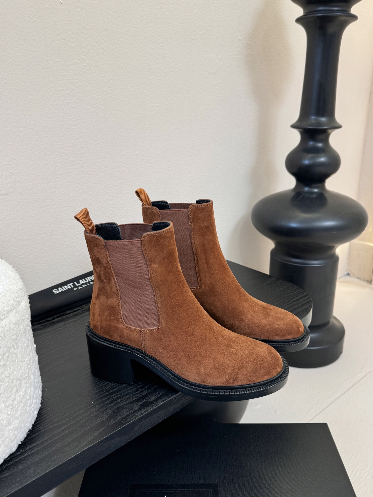 Saint Laurent圣罗兰秋冬最新款布洛克短靴 超多明星时尚博主种草 大小质感与原版完全一致✔️鞋