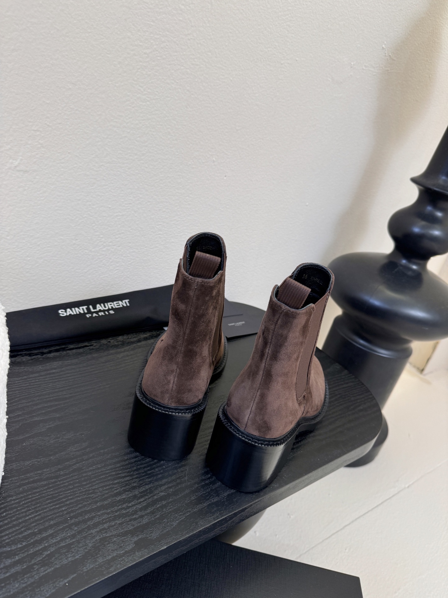 Saint Laurent圣罗兰秋冬最新款布洛克短靴 超多明星时尚博主种草 大小质感与原版完全一致✔️鞋