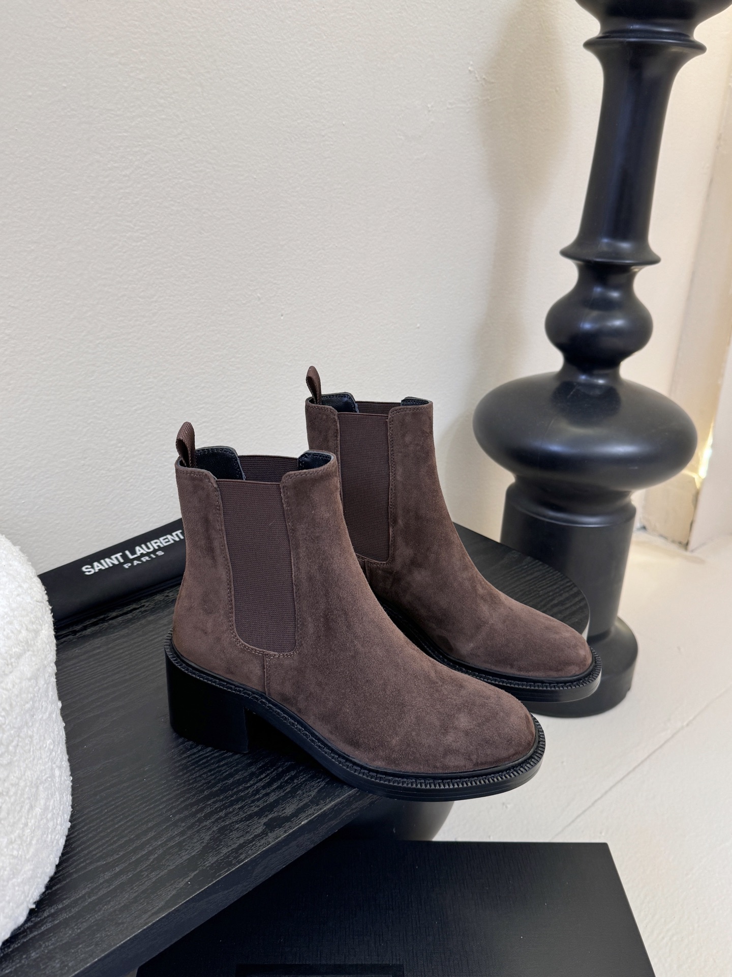 Saint Laurent圣罗兰秋冬最新款布洛克短靴 超多明星时尚博主种草 大小质感与原版完全一致✔️鞋