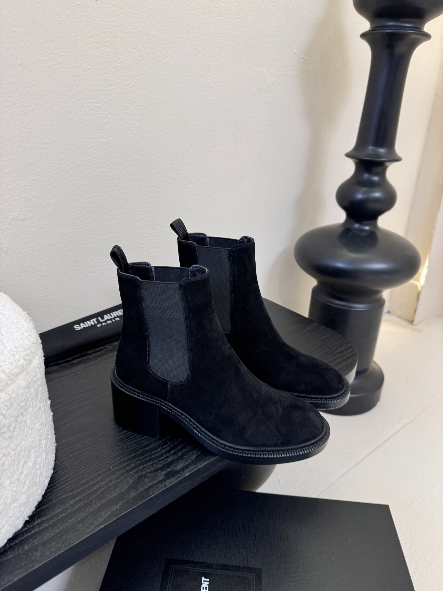 Saint Laurent圣罗兰秋冬最新款布洛克短靴 超多明星时尚博主种草 大小质感与原版完全一致✔️鞋