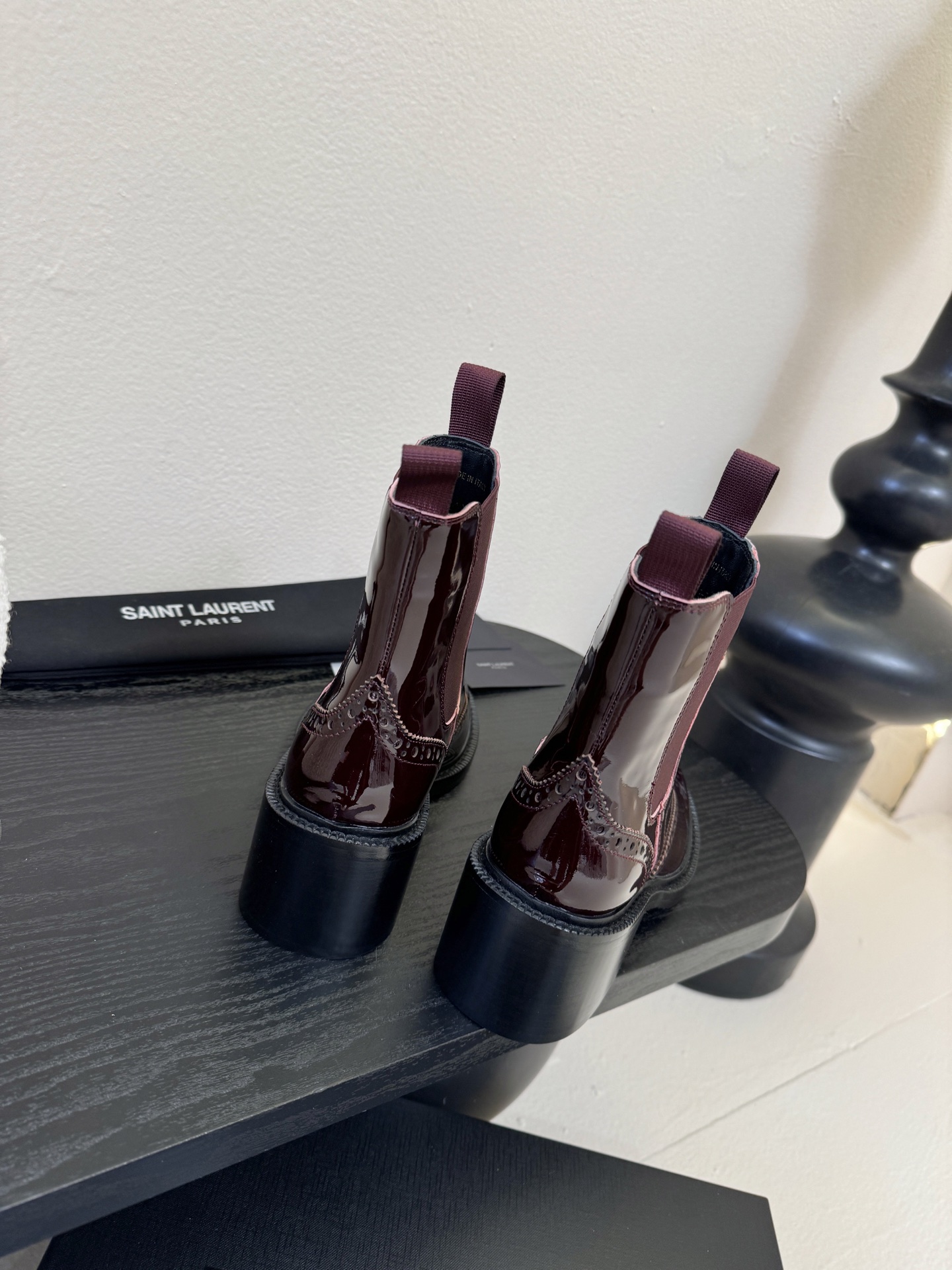 Saint Laurent圣罗兰秋冬最新款布洛克短靴 超多明星时尚博主种草 大小质感与原版完全一致✔️鞋