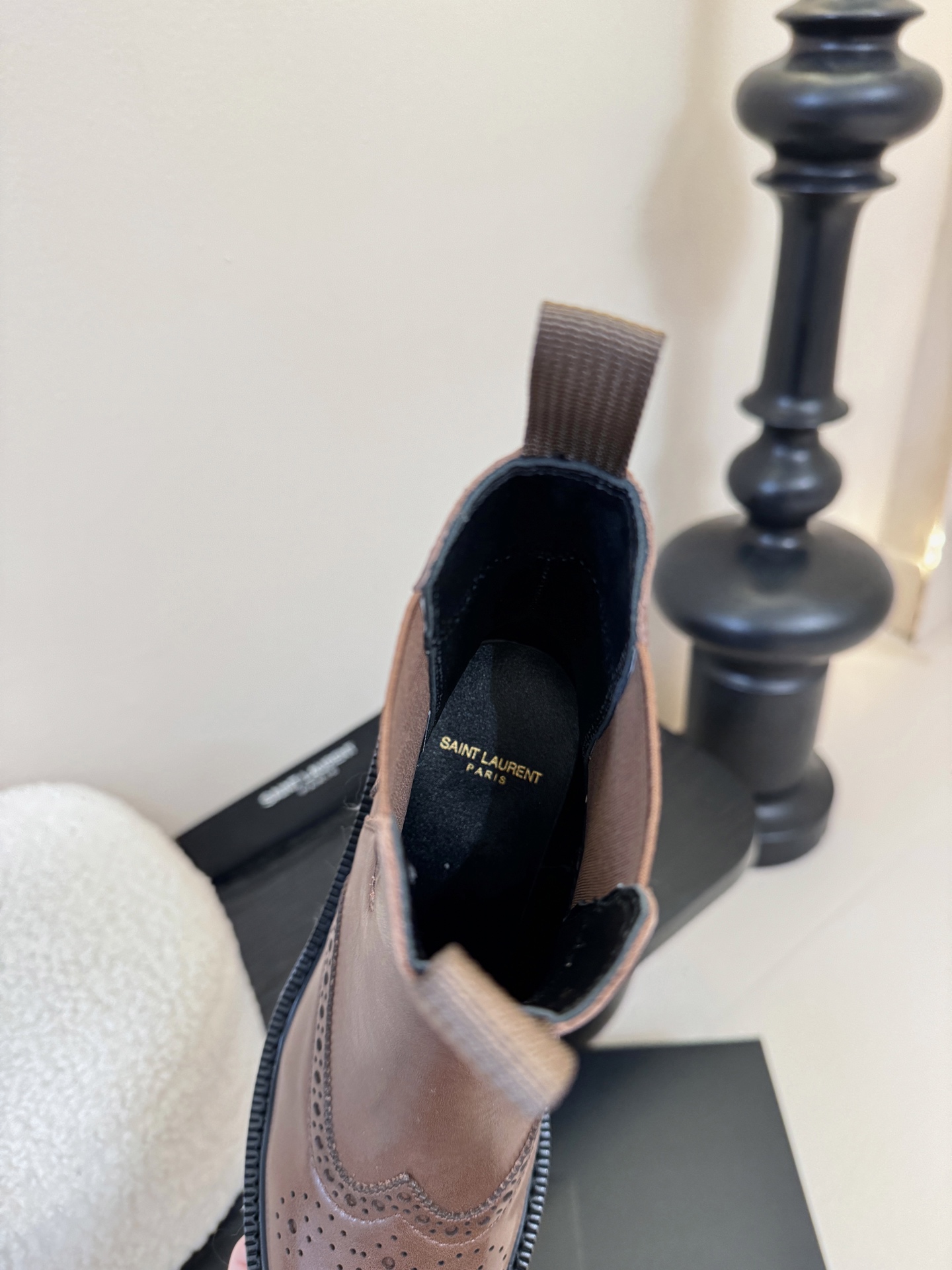 Saint Laurent圣罗兰秋冬最新款布洛克短靴 超多明星时尚博主种草 大小质感与原版完全一致✔️鞋