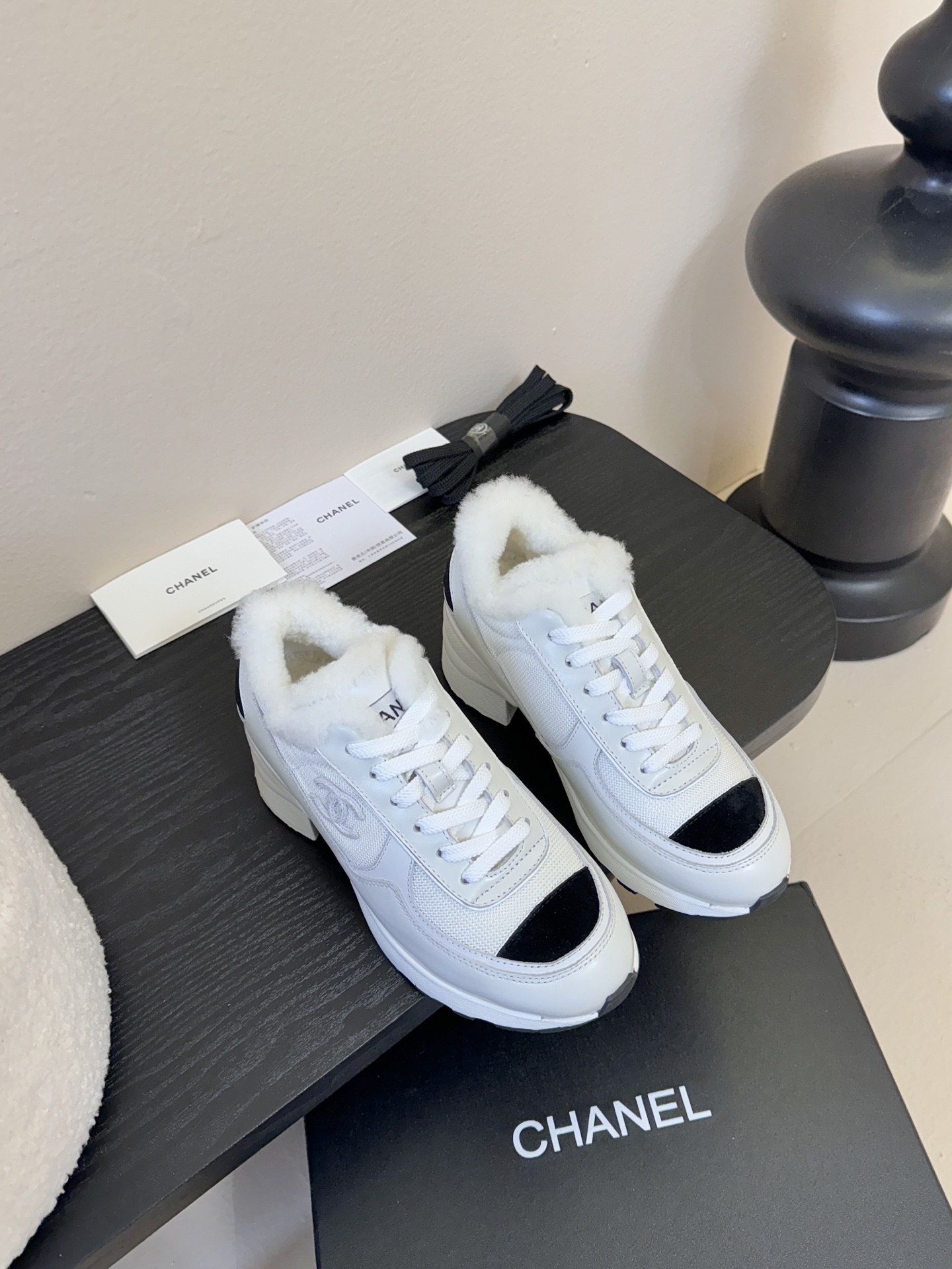 Chanl 香奈儿25k秋冬新款高跟拼色休闲运动鞋 奇奇怪怪 丑萌丑萌 专柜断货王 各大博主社交日推款，