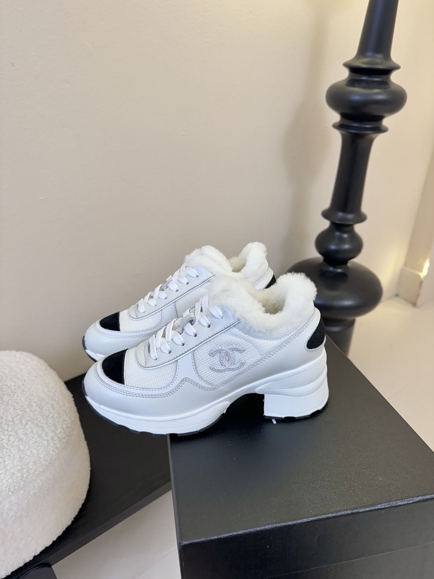 Chanl 香奈儿25k秋冬新款高跟拼色休闲运动鞋 奇奇怪怪 丑萌丑萌 专柜断货王 各大博主社交日推款，