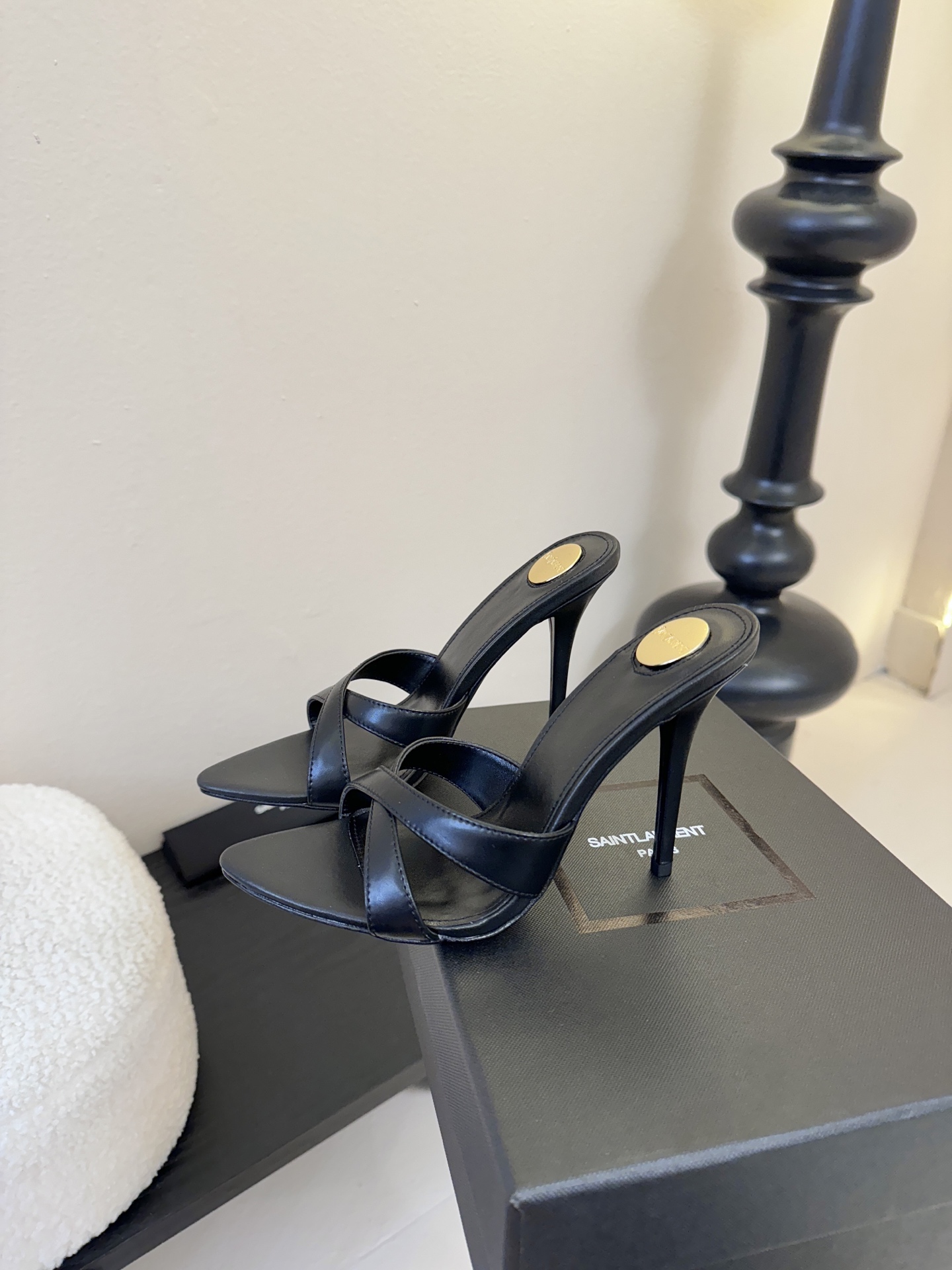 圣罗兰Saint Lauren* ss新YSL Logo高跟鞋拖Ysl走秀款高跟鞋 各种小裙子搭配起来 