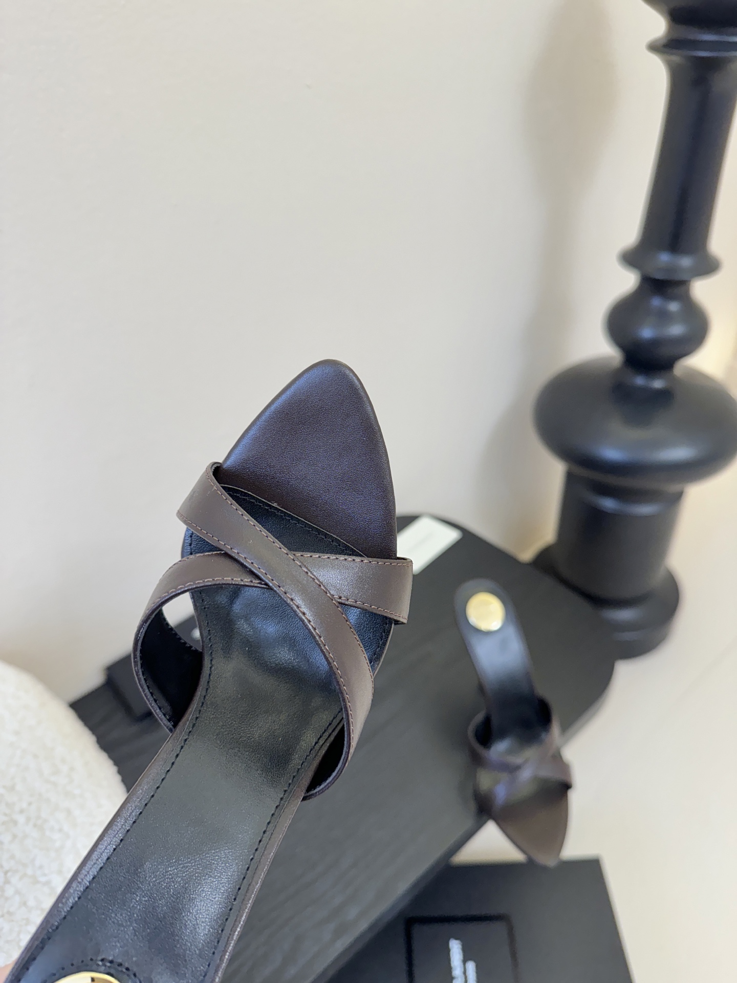 圣罗兰Saint Lauren* ss新YSL Logo高跟鞋拖Ysl走秀款高跟鞋 各种小裙子搭配起来 