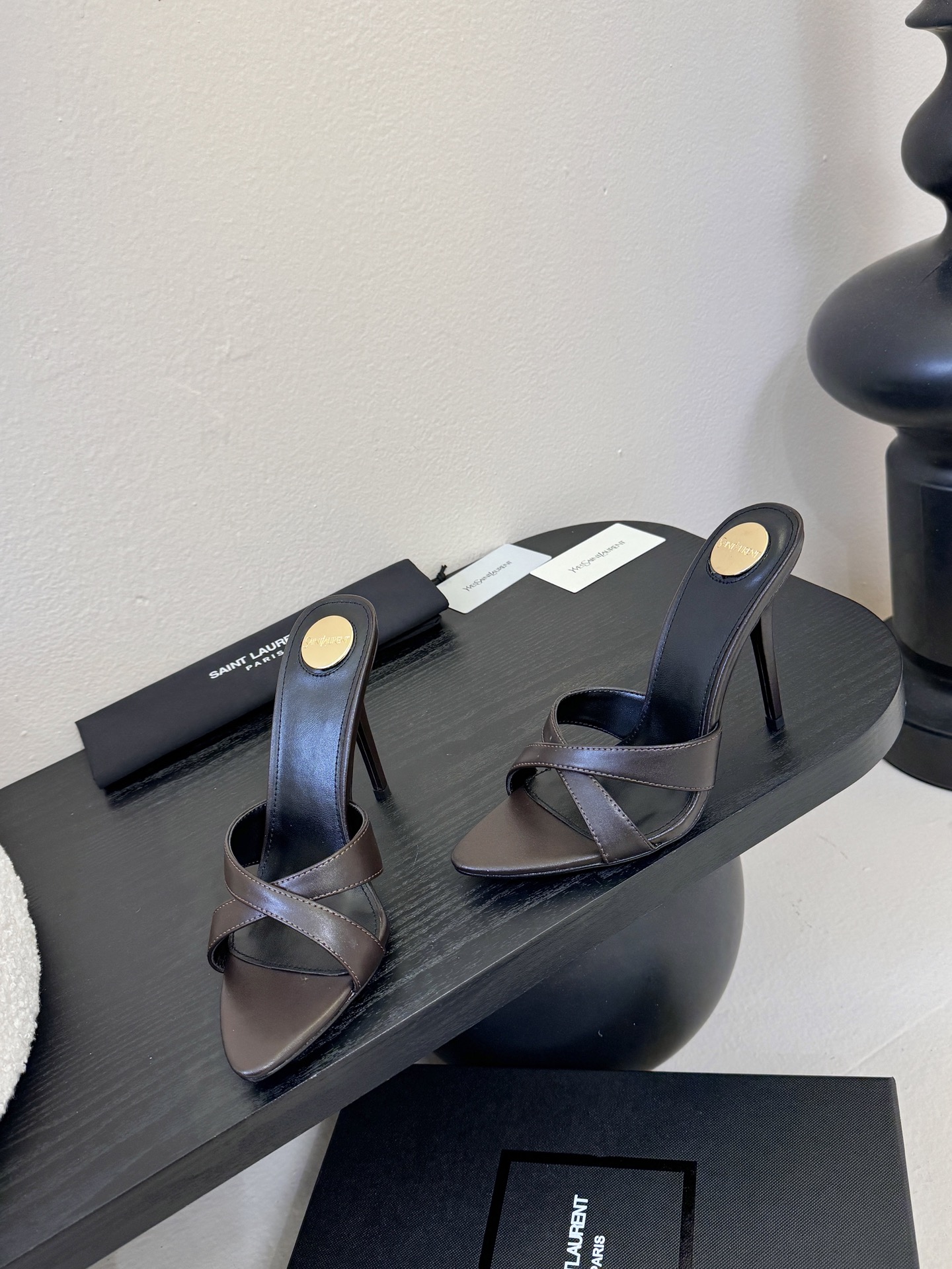 圣罗兰Saint Lauren* ss新YSL Logo高跟鞋拖Ysl走秀款高跟鞋 各种小裙子搭配起来 