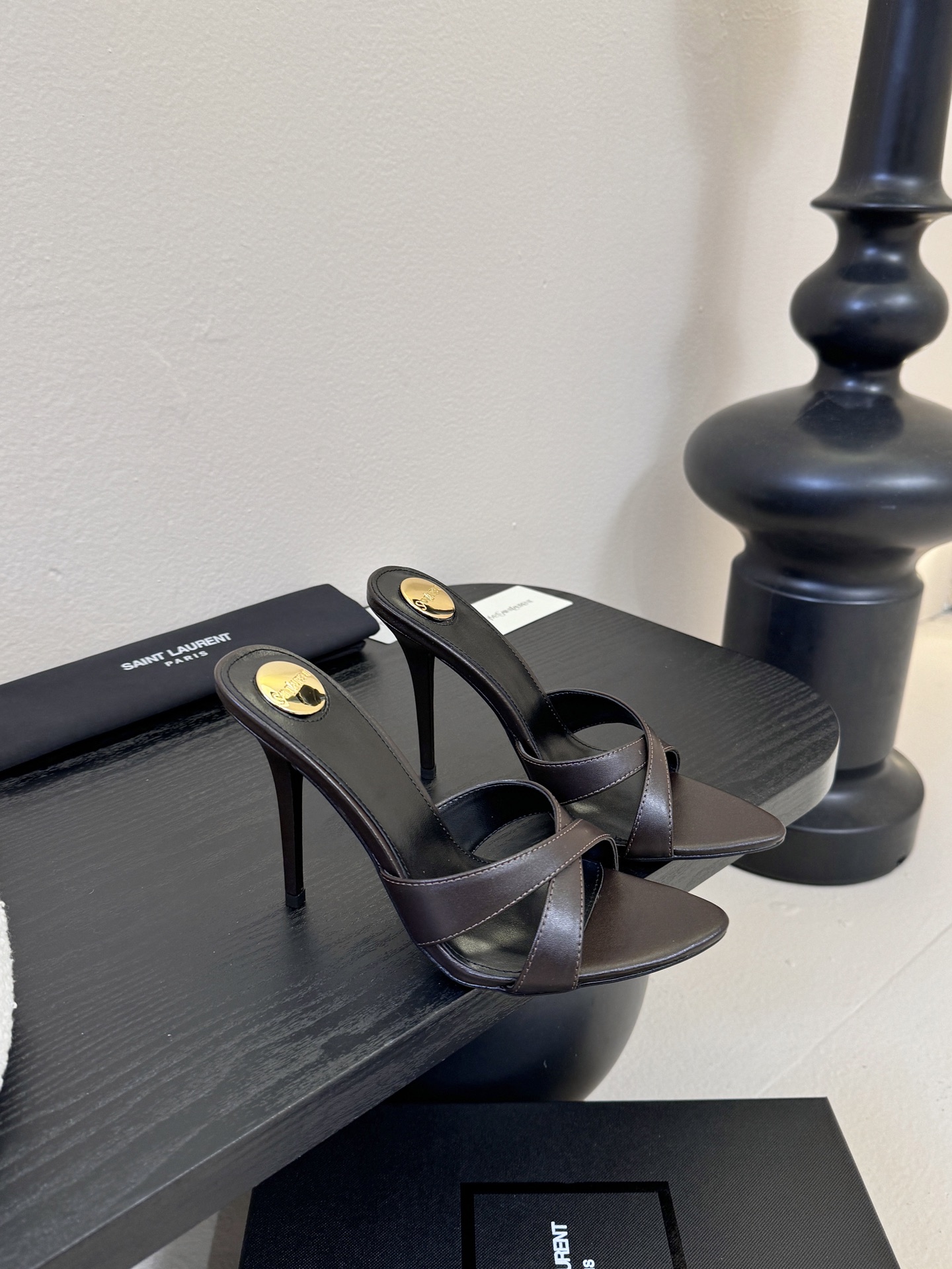 圣罗兰Saint Lauren* ss新YSL Logo高跟鞋拖Ysl走秀款高跟鞋 各种小裙子搭配起来 