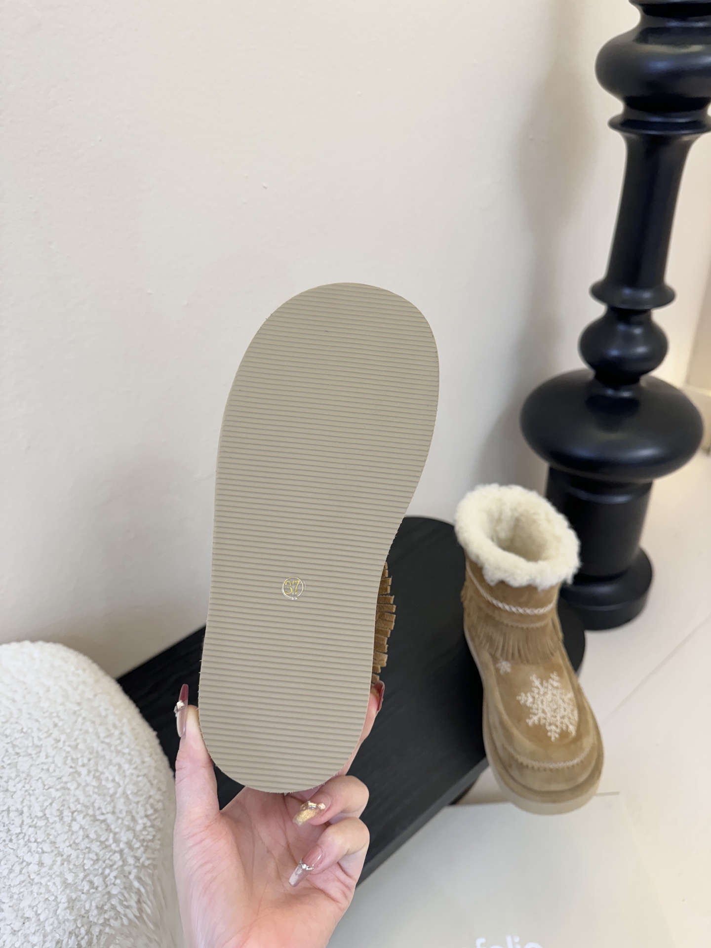 代购品质 一比一复刻，细节零差距unfolio超可爱LUMI雪地靴，打造精巧松弛，恰到好处的时尚，灵感源