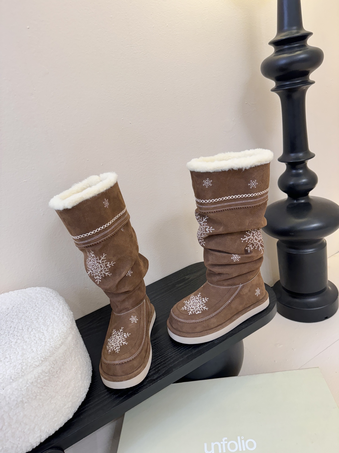 代购品质 一比一复刻，细节零差距unfolio超可爱LUMI雪地靴，打造精巧松弛，恰到好处的时尚，灵感源