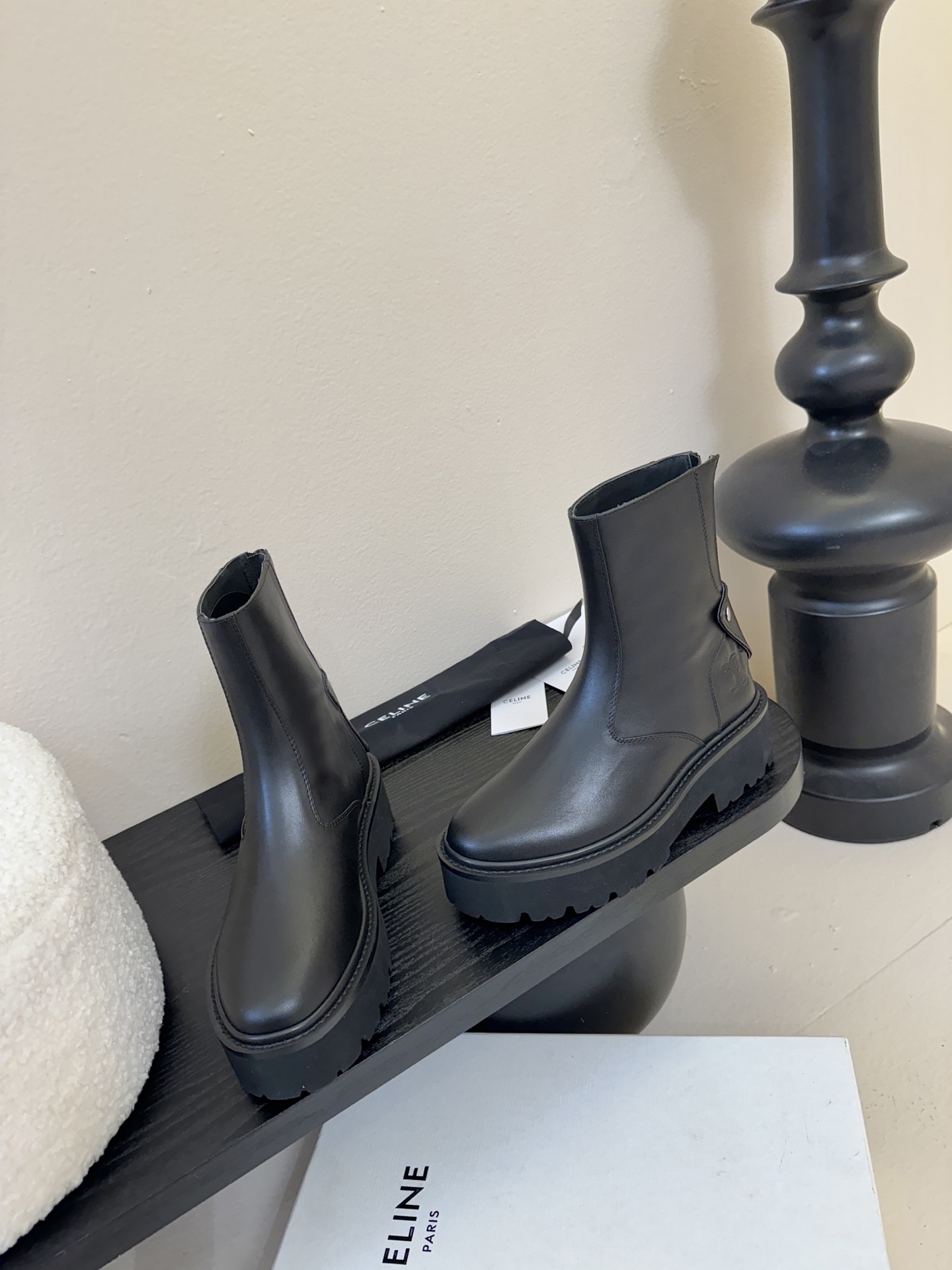 CELINE塞琳 25秋冬新款杨幂同款 短靴 凯旋门英伦风短靴 简约大气时髦 耐看不过时 是时尚圈永不退