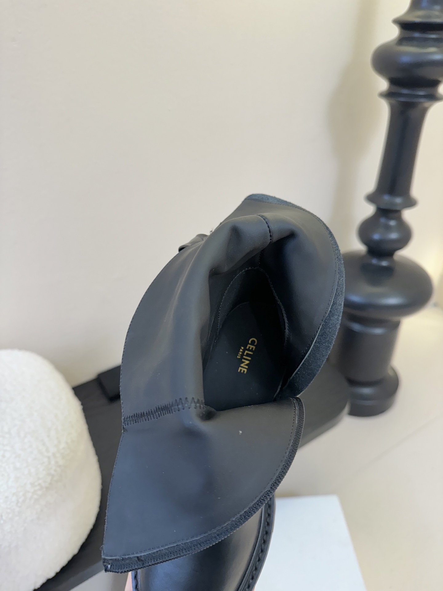 CELINE塞琳 25秋冬新款杨幂同款 短靴 凯旋门英伦风短靴 简约大气时髦 耐看不过时 是时尚圈永不退