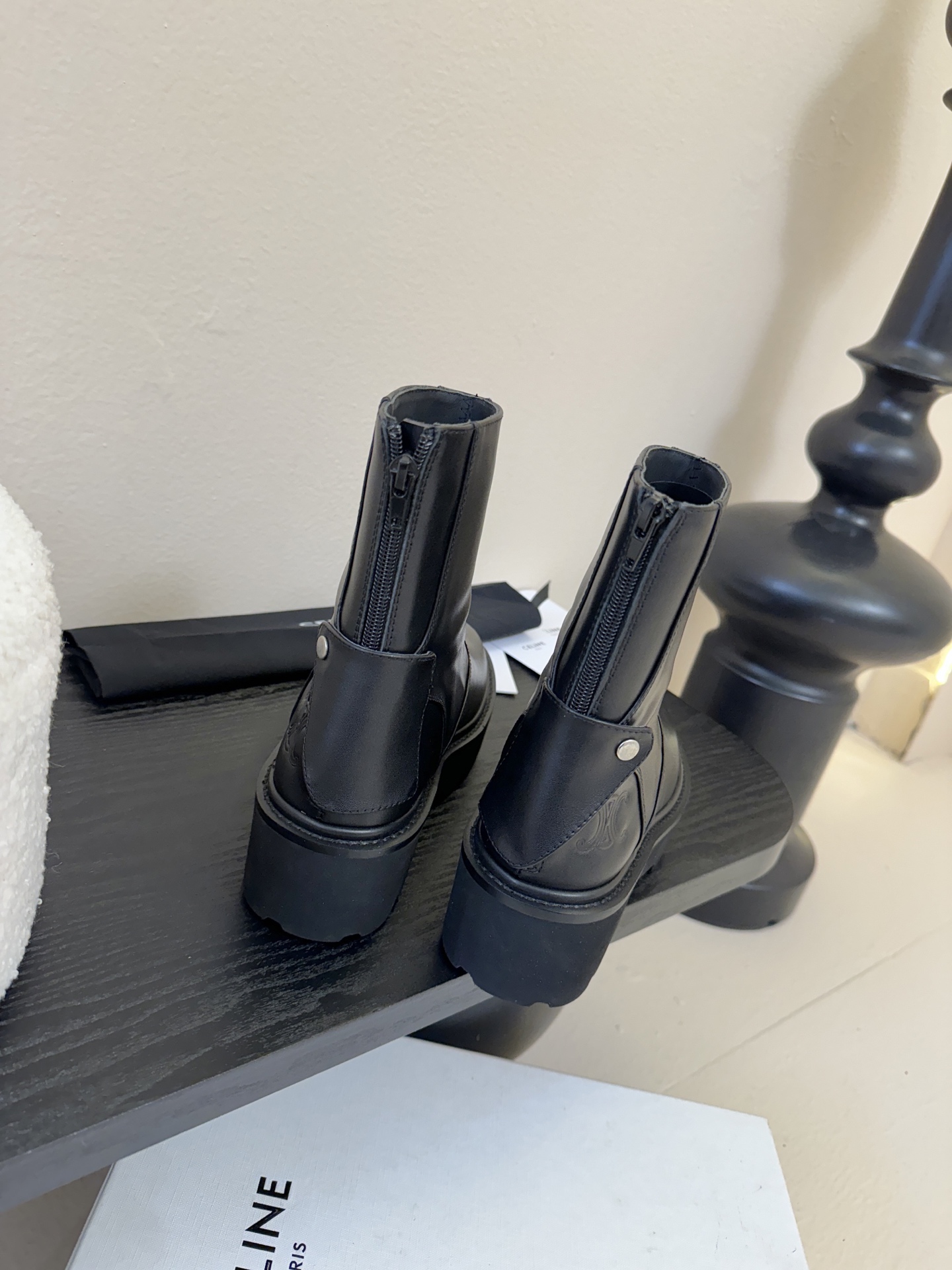 CELINE塞琳 25秋冬新款杨幂同款 短靴 凯旋门英伦风短靴 简约大气时髦 耐看不过时 是时尚圈永不退