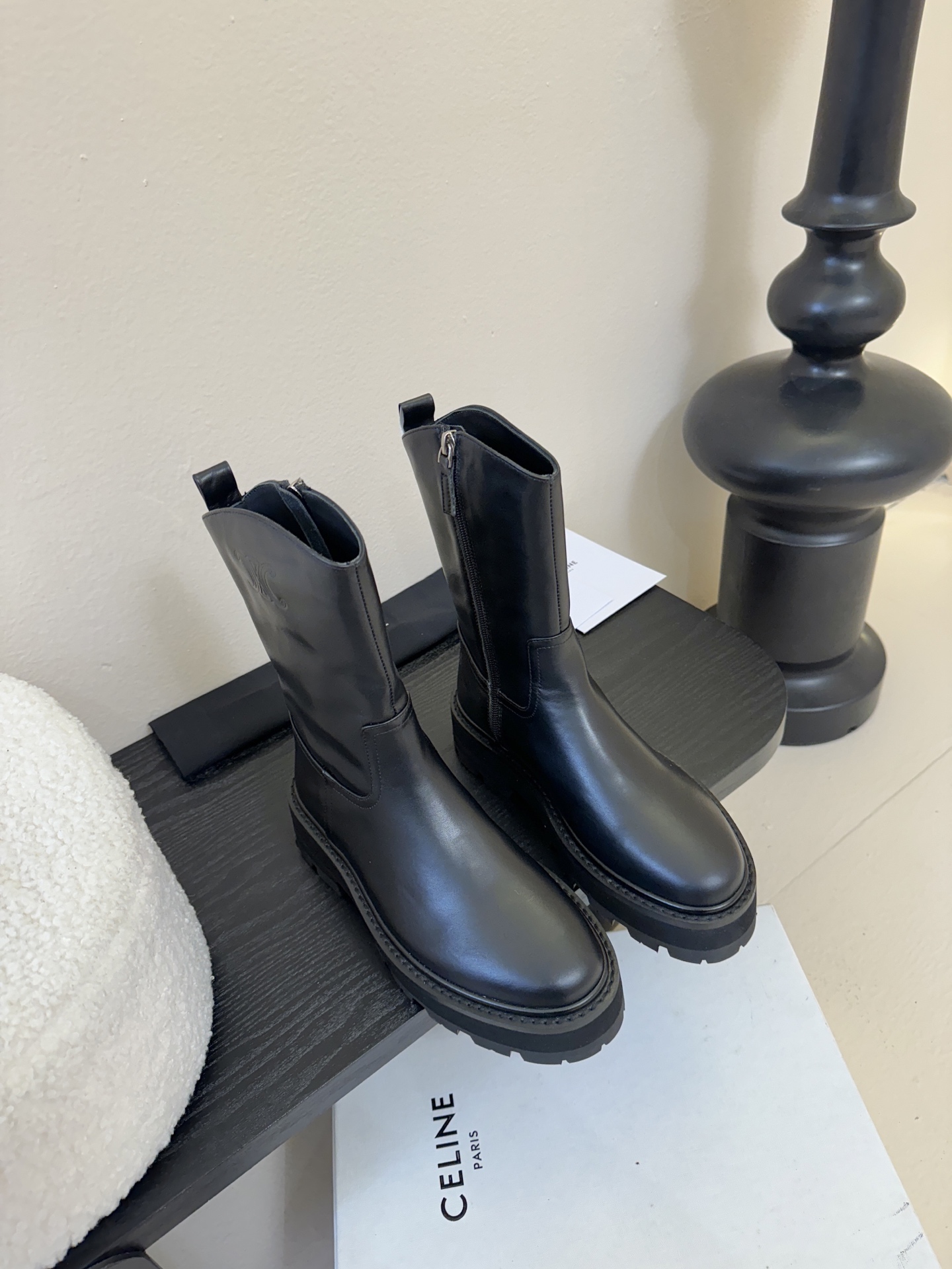 CELINE塞琳 25秋冬新款杨幂同款 短靴 凯旋门英伦风短靴 简约大气时髦 耐看不过时 是时尚圈永不退