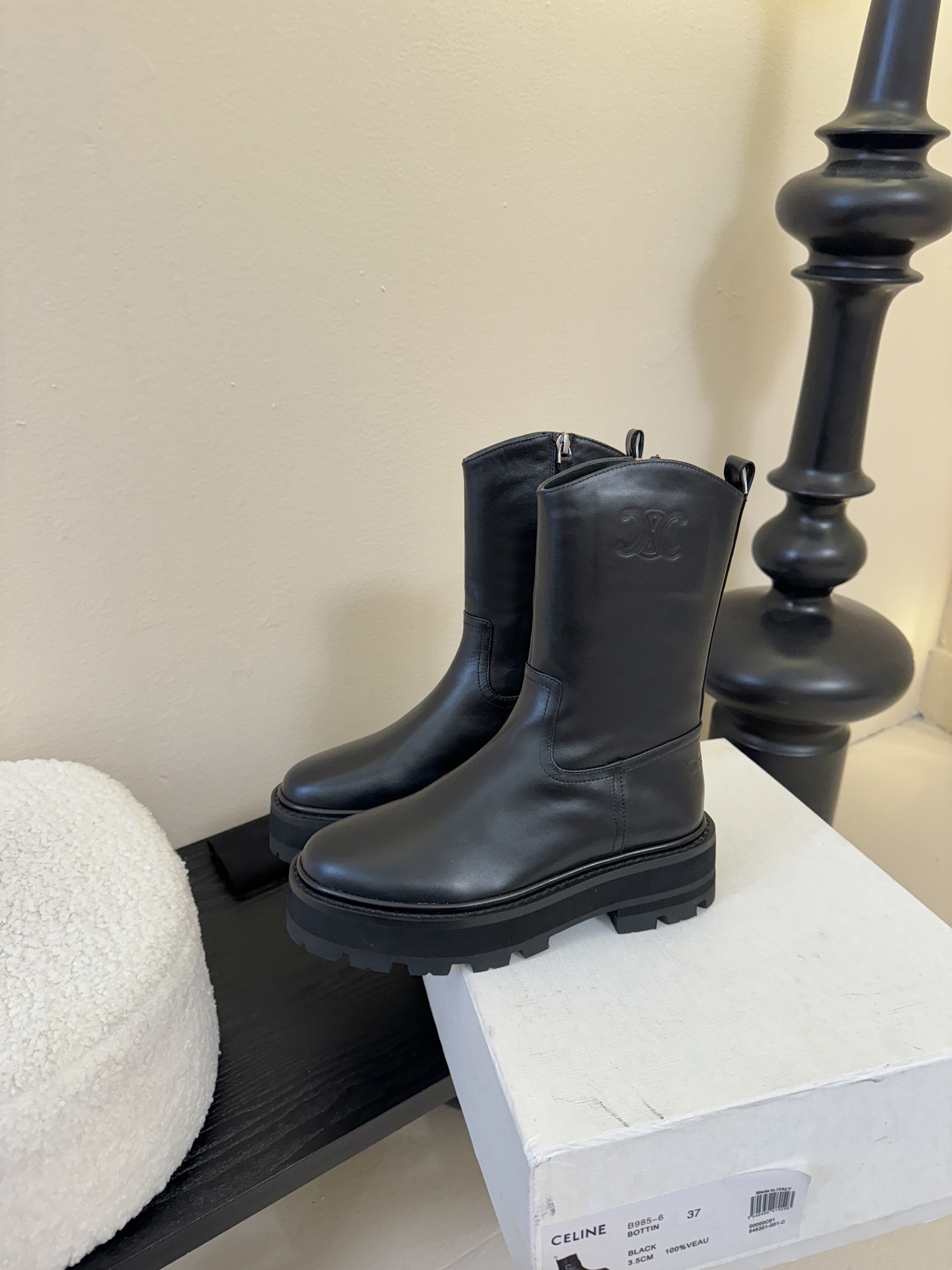 CELINE塞琳 25秋冬新款杨幂同款 短靴 凯旋门英伦风短靴 简约大气时髦 耐看不过时 是时尚圈永不退