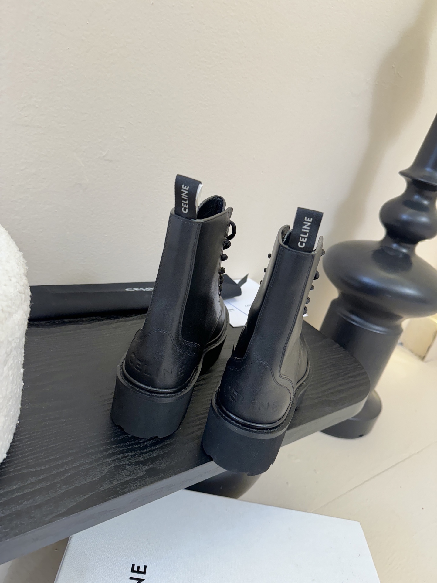 CELINE塞琳 25秋冬新款杨幂同款 短靴 凯旋门英伦风短靴 简约大气时髦 耐看不过时 是时尚圈永不退