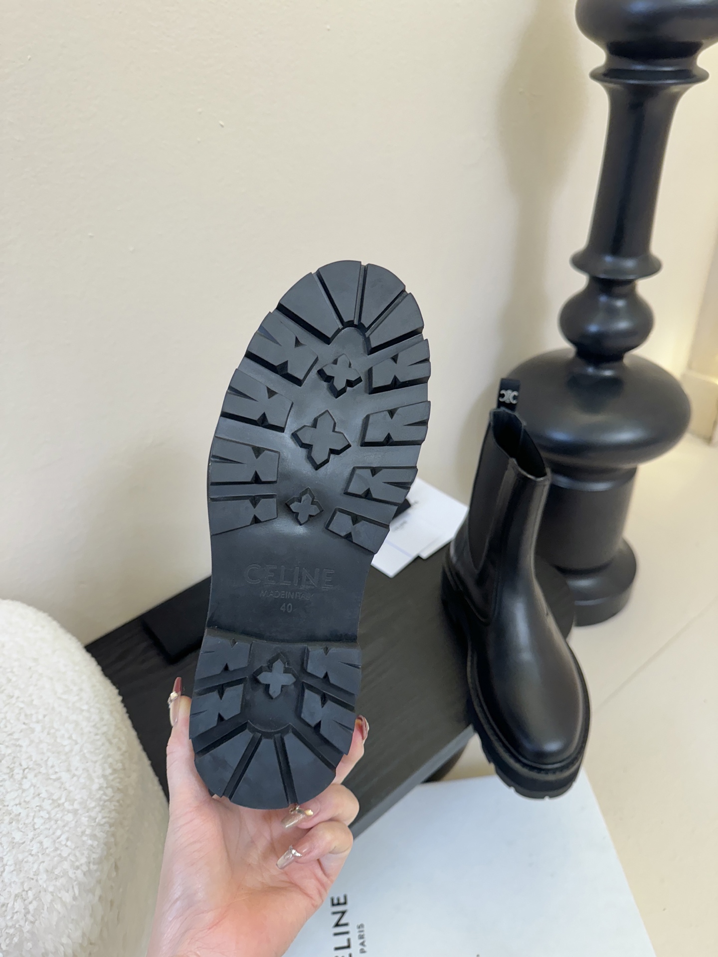 CELINE塞琳 25秋冬新款杨幂同款 短靴 凯旋门英伦风短靴 简约大气时髦 耐看不过时 是时尚圈永不退