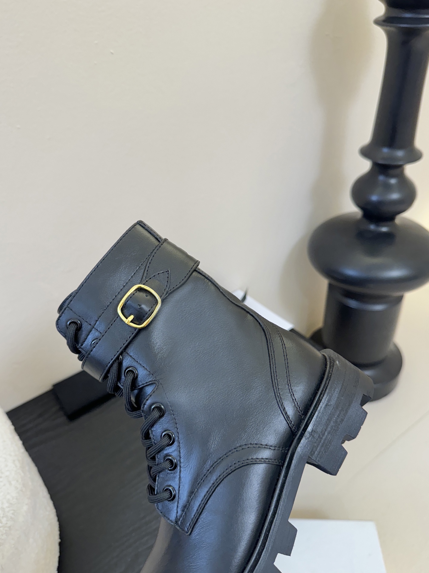 CELINE塞琳 25秋冬新款杨幂同款 短靴 凯旋门英伦风短靴 简约大气时髦 耐看不过时 是时尚圈永不退