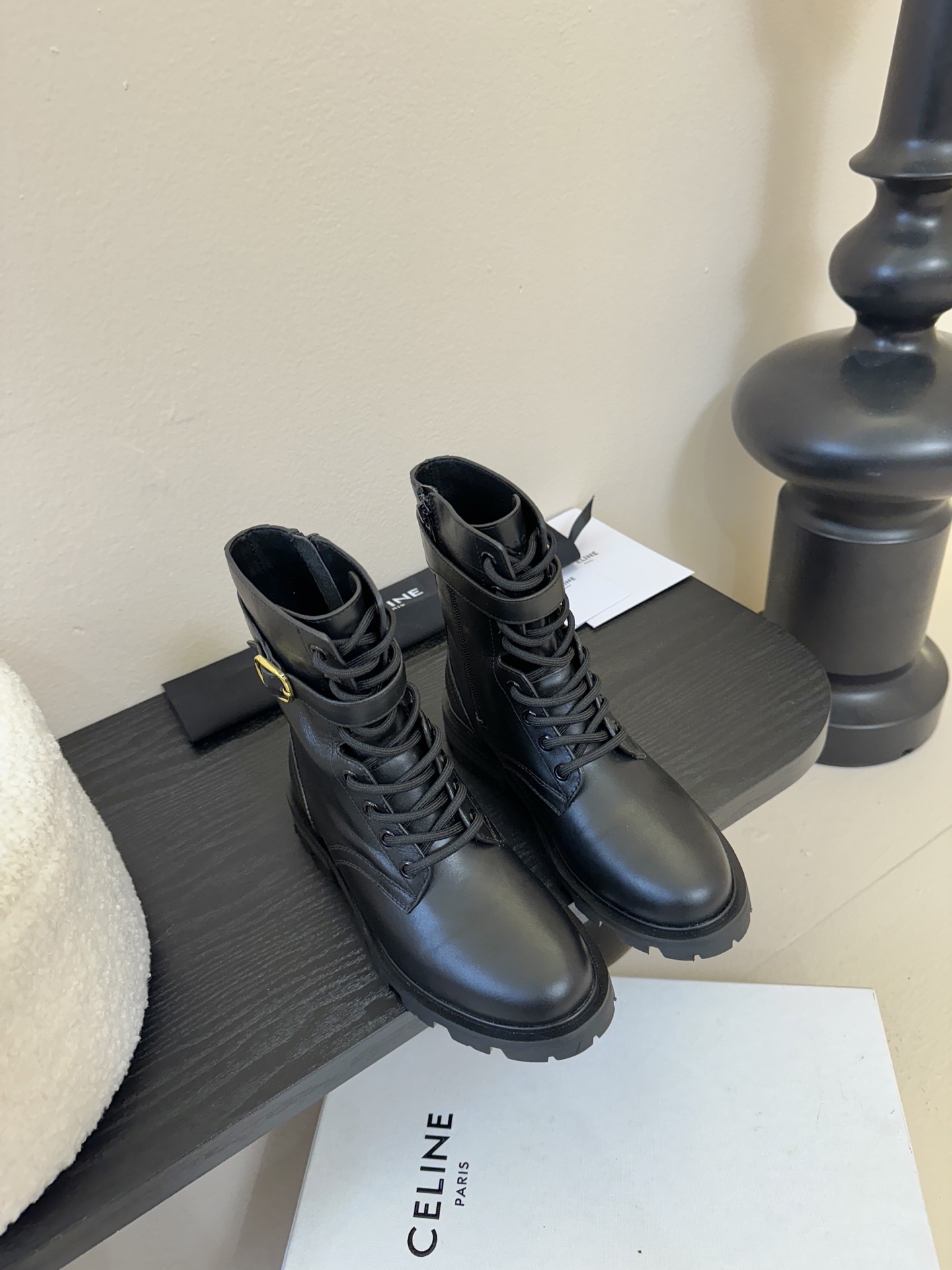 CELINE塞琳 25秋冬新款杨幂同款 短靴 凯旋门英伦风短靴 简约大气时髦 耐看不过时 是时尚圈永不退