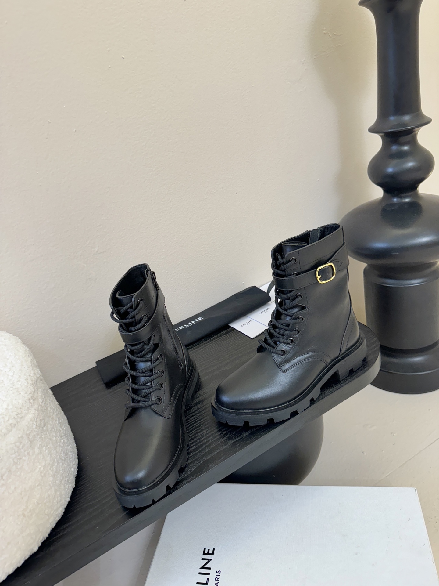 CELINE塞琳 25秋冬新款杨幂同款 短靴 凯旋门英伦风短靴 简约大气时髦 耐看不过时 是时尚圈永不退